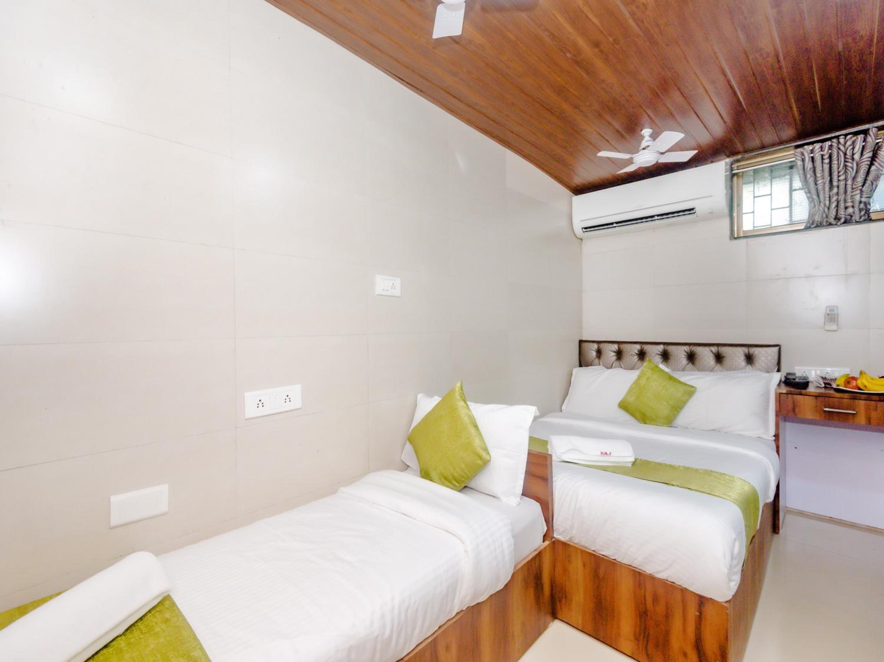 Executive Triple Room - Photo 22