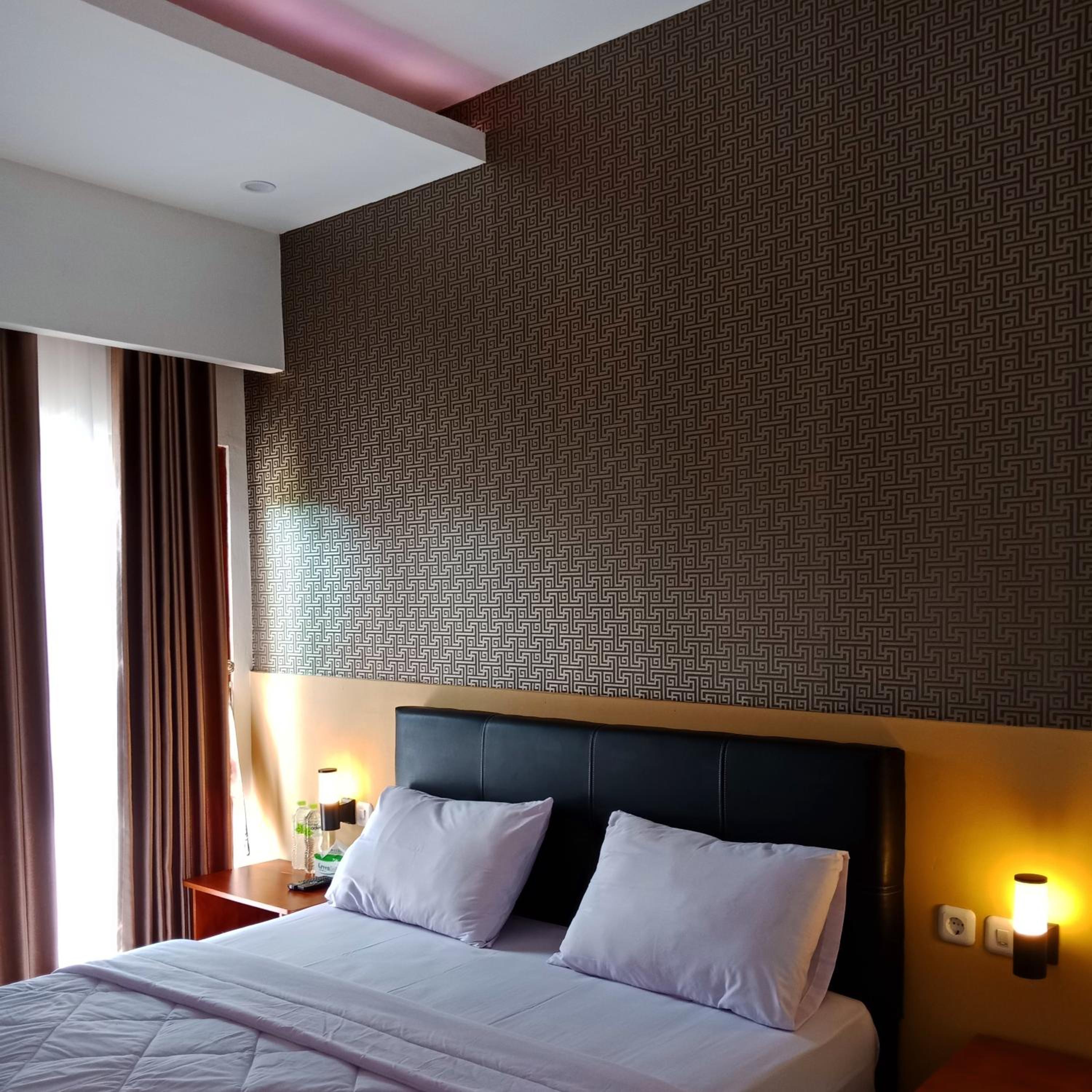 Double Room with Patio photo 1