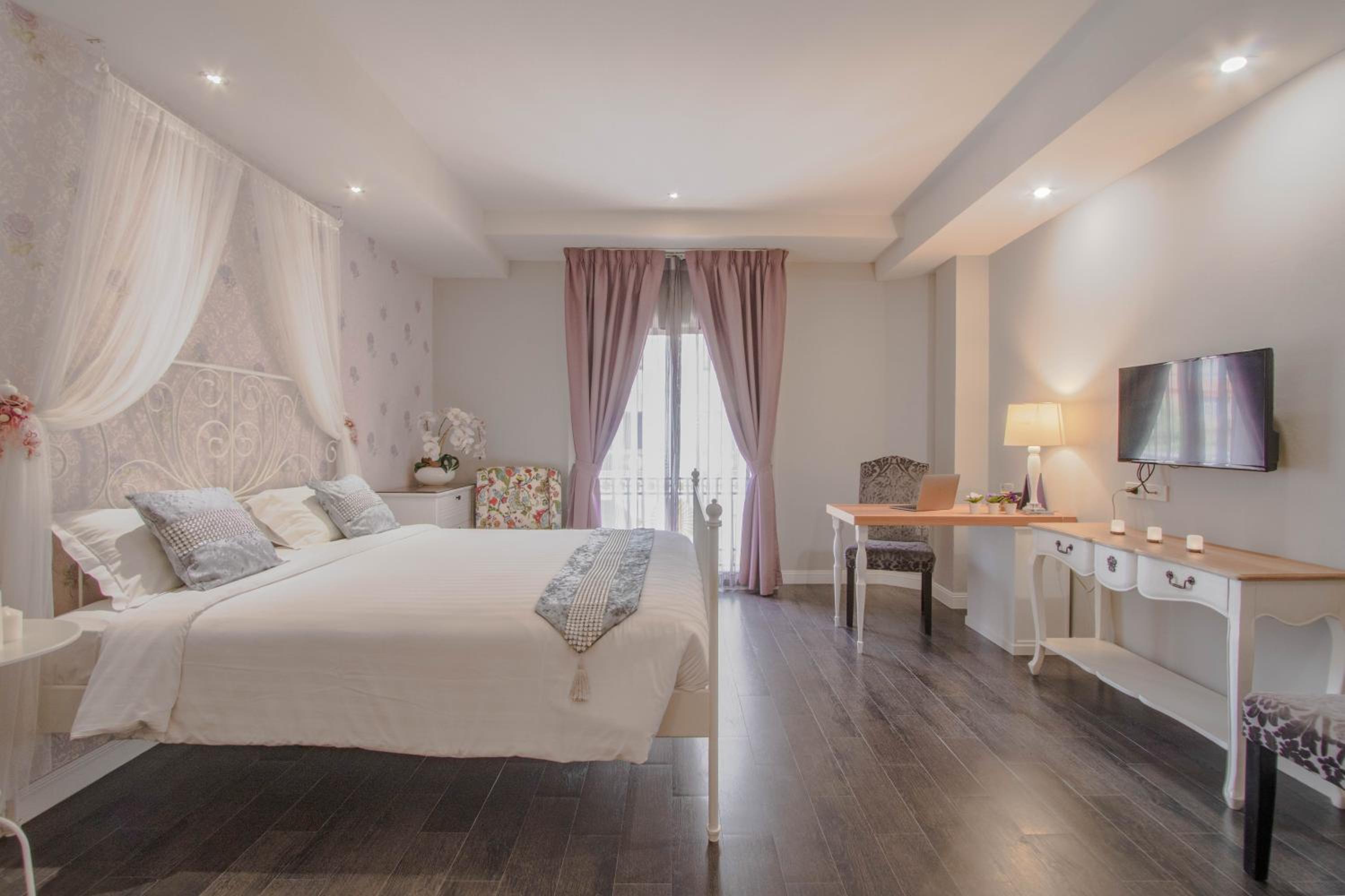Luxury King Room photo 3
