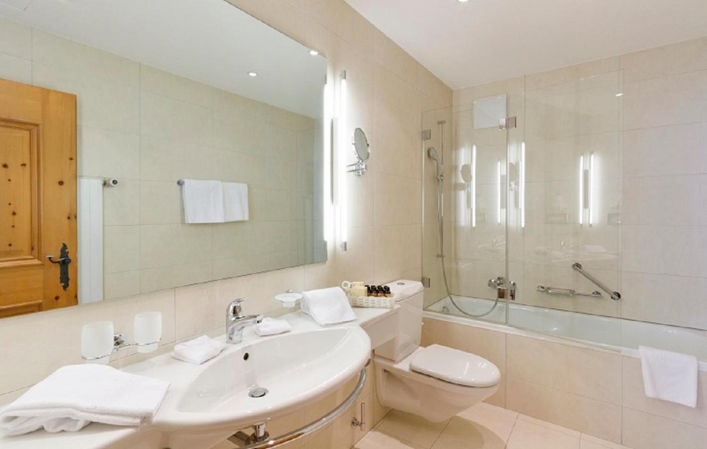 Standard Double Room - Photo 3