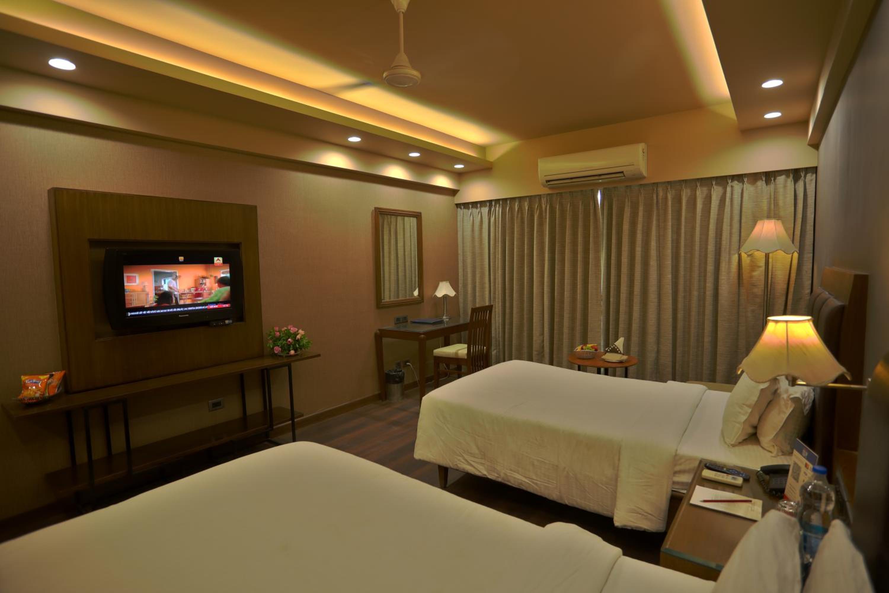 Deluxe Twin Room - Photo 6