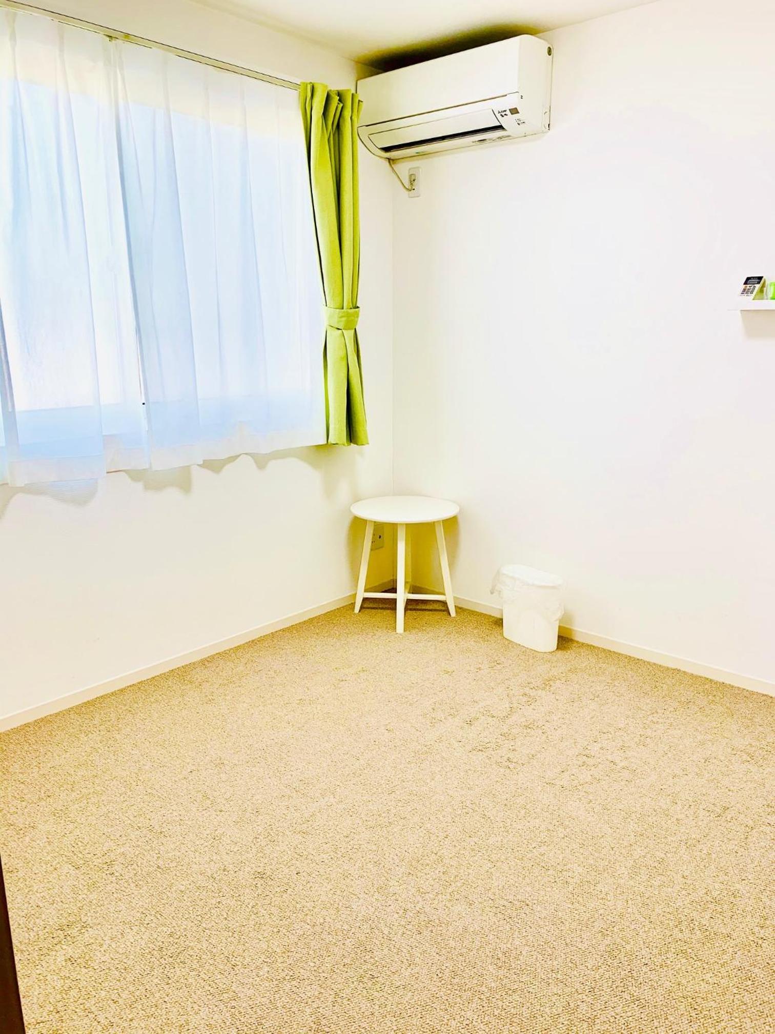 Twin Room - Photo 7