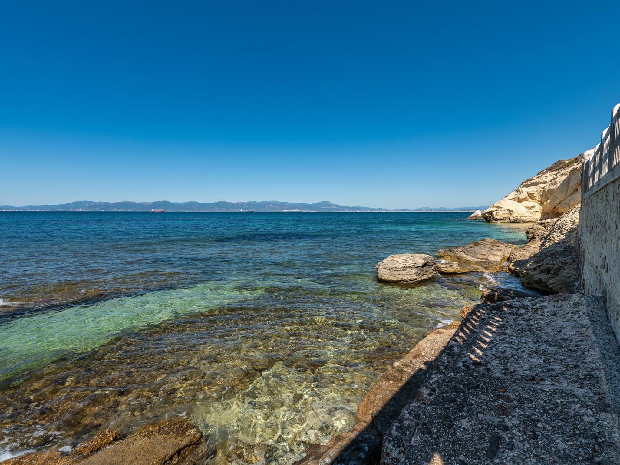 Studio with Sea View - Photo 17