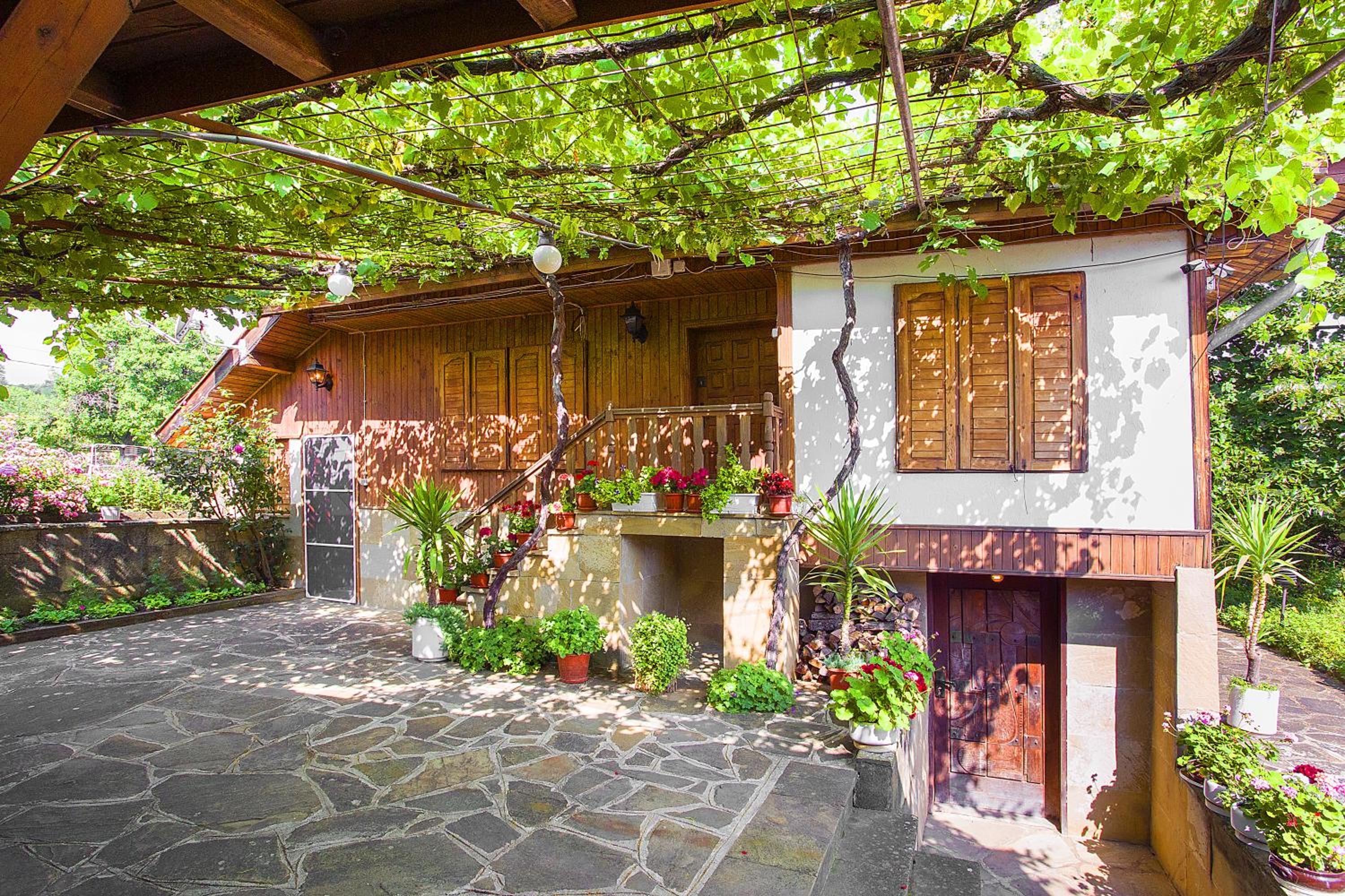 Three-Bedroom Villa photo 2