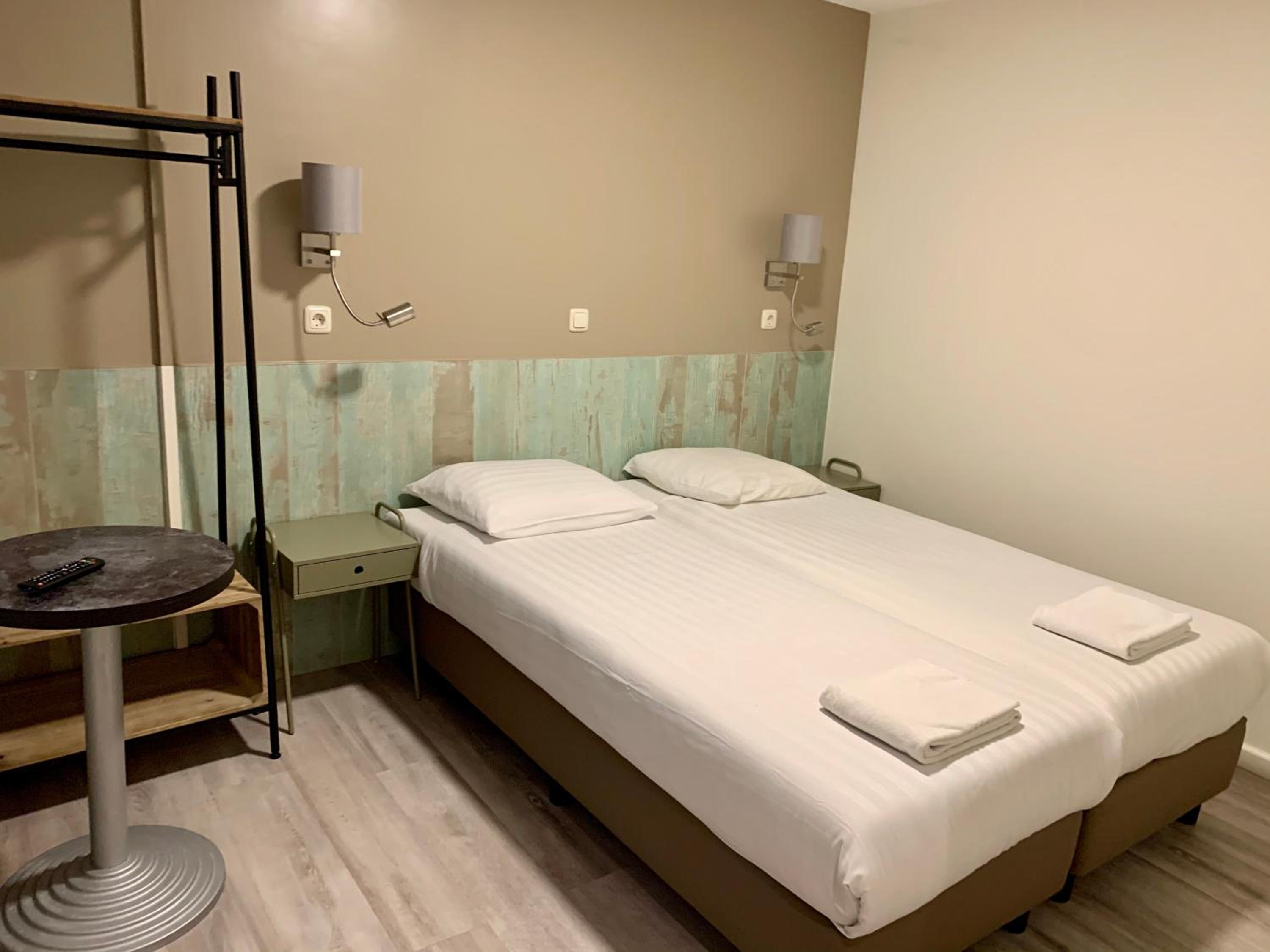 Twin Room with Private Bathroom