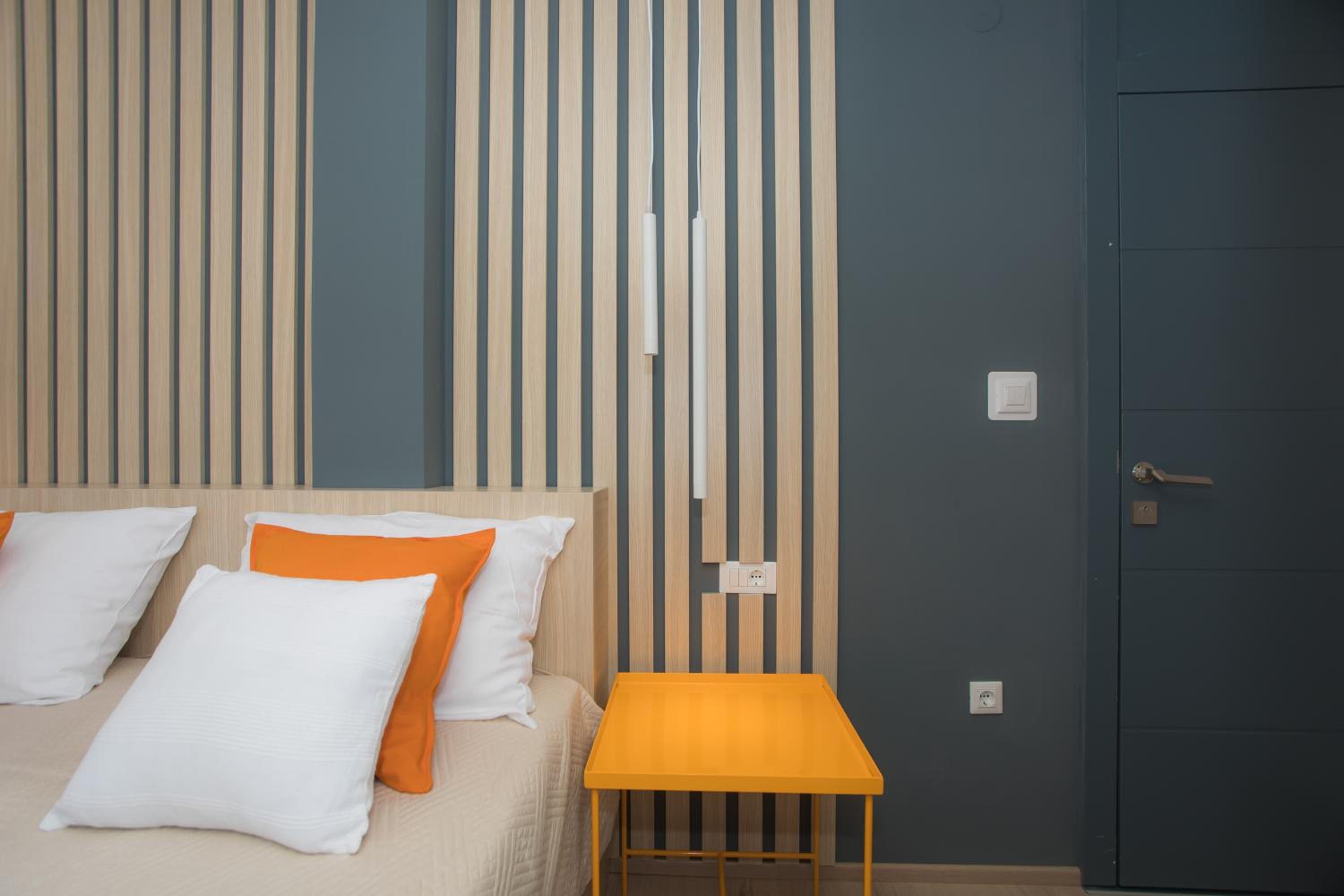 Double Room with Balcony - Photo 7