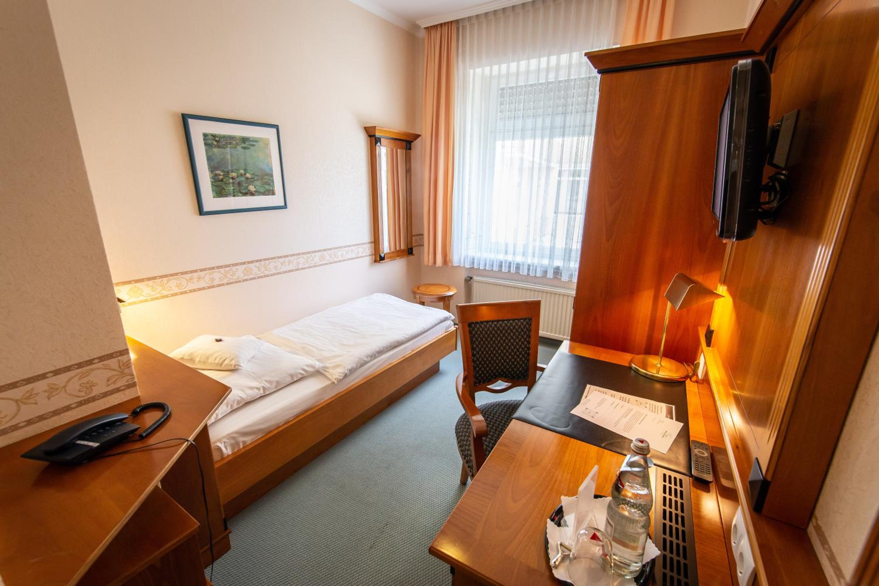 Economy Single Room photo 2