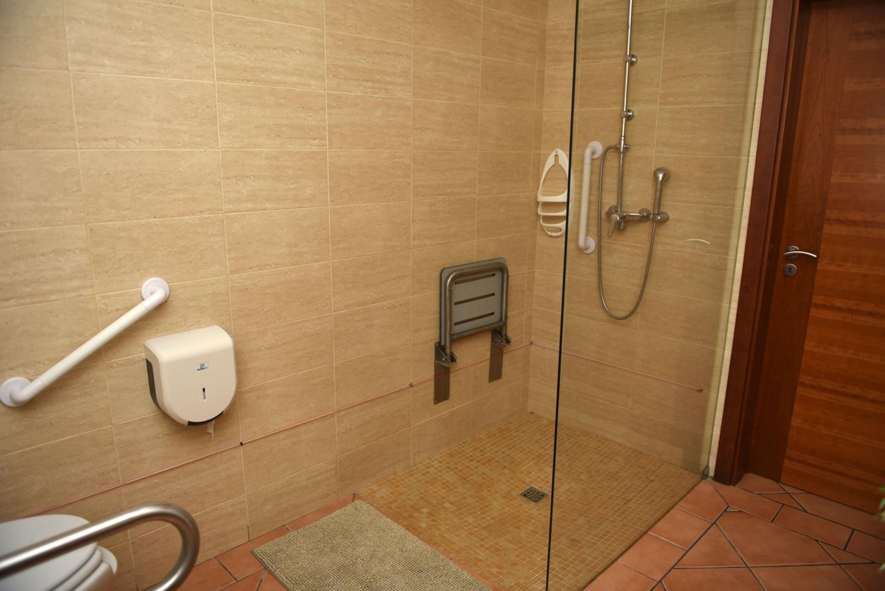 Triple Room - Photo 2