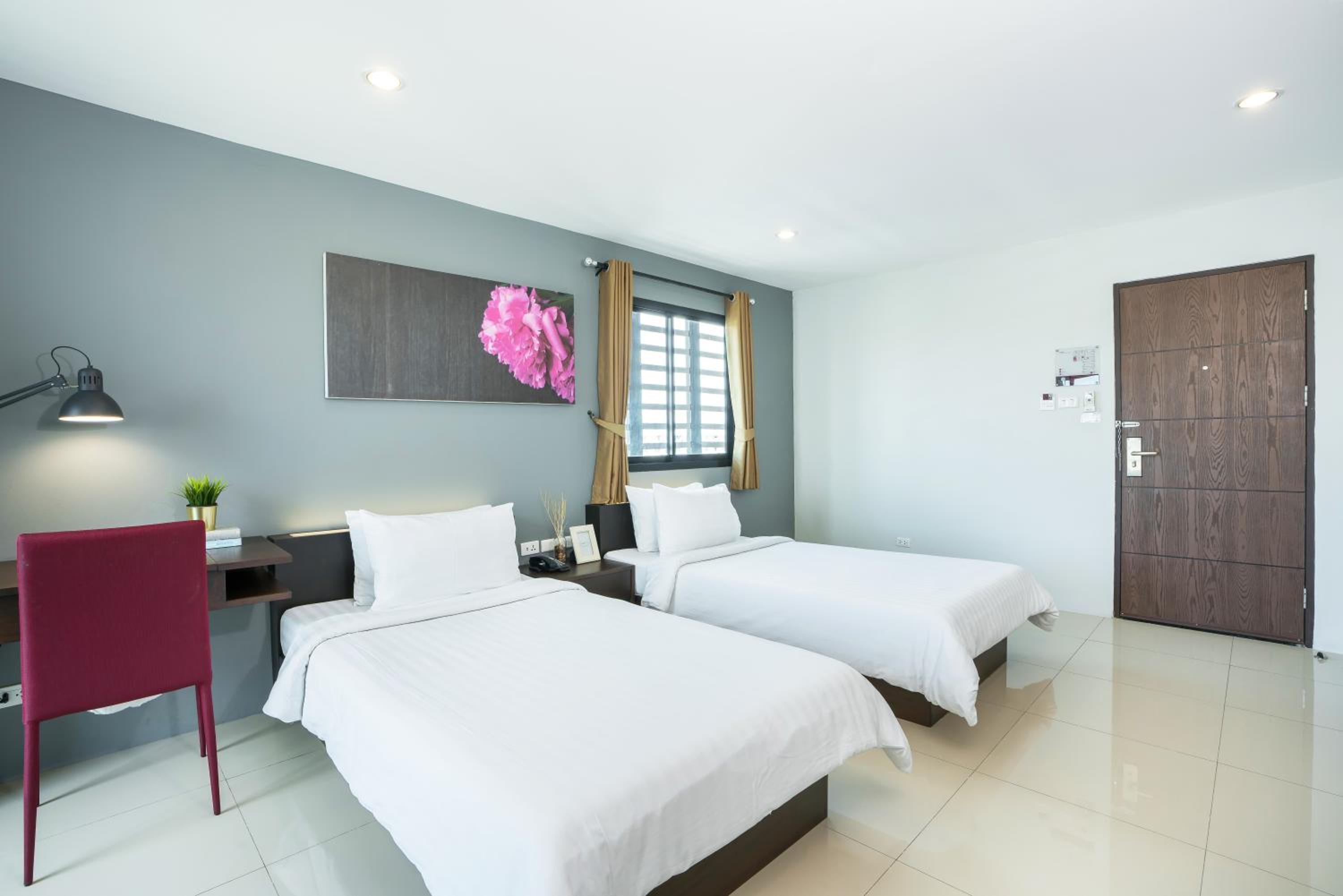 Deluxe Twin Room photo 3