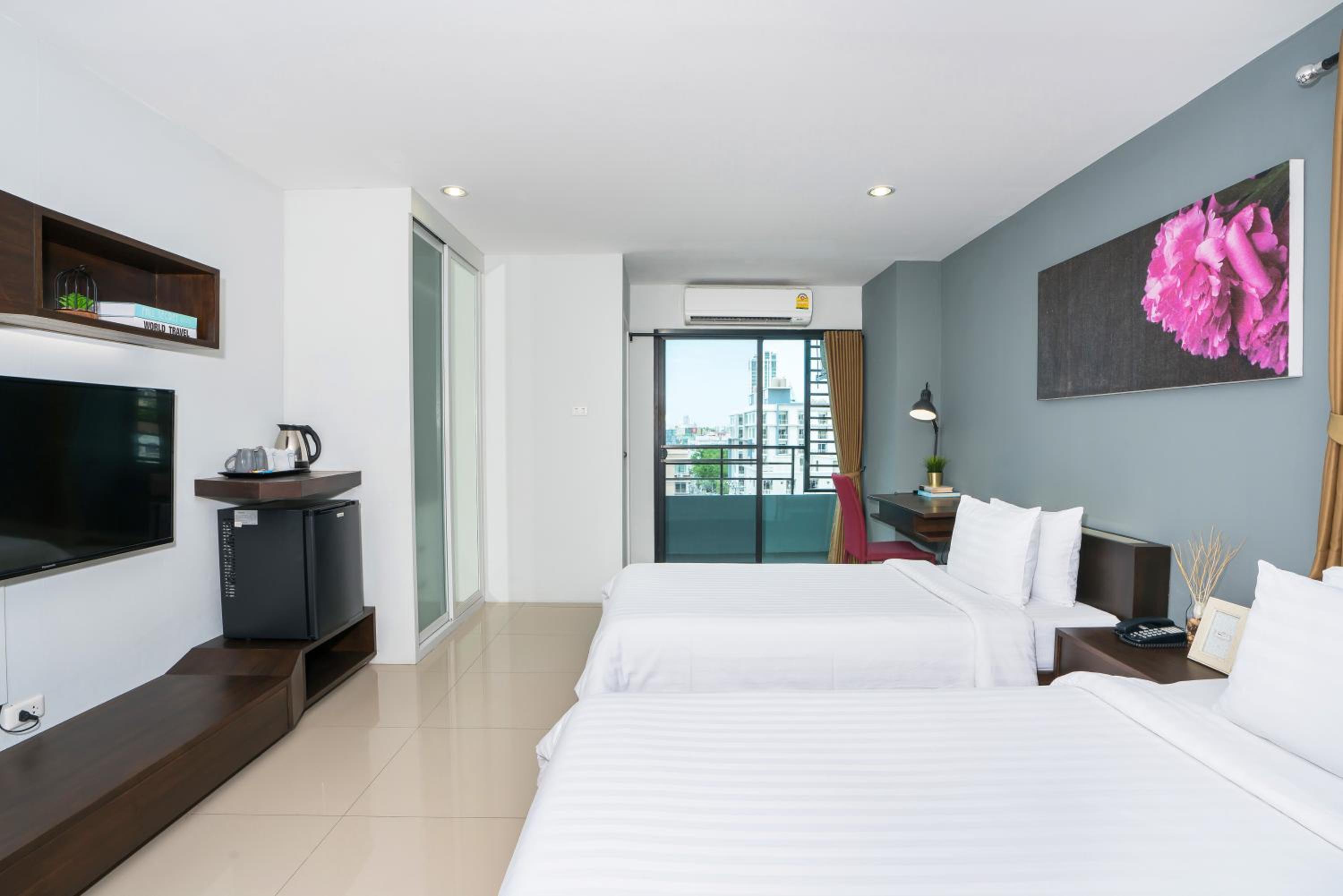 Deluxe Twin Room photo 1
