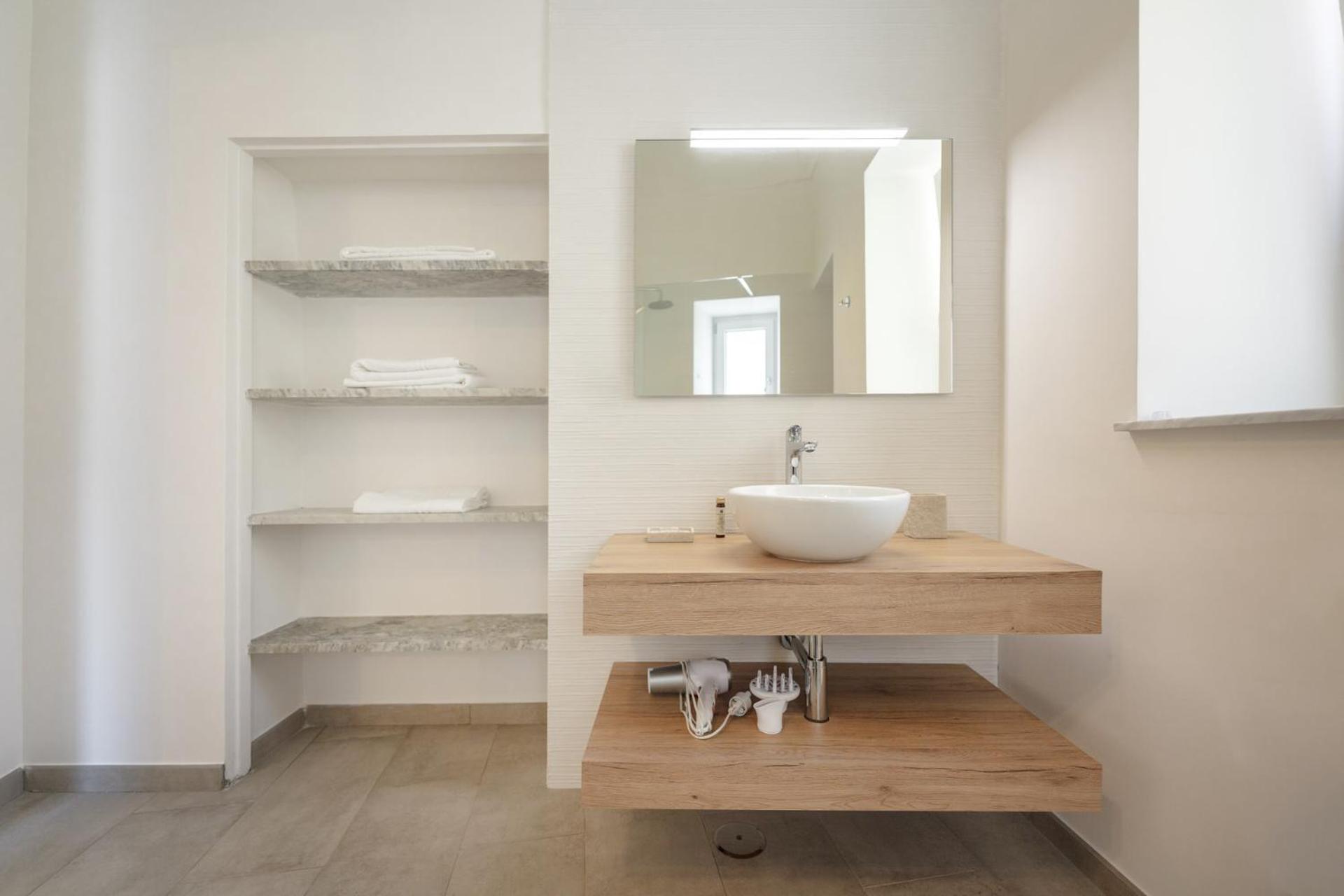 Studio Apartment photo 3