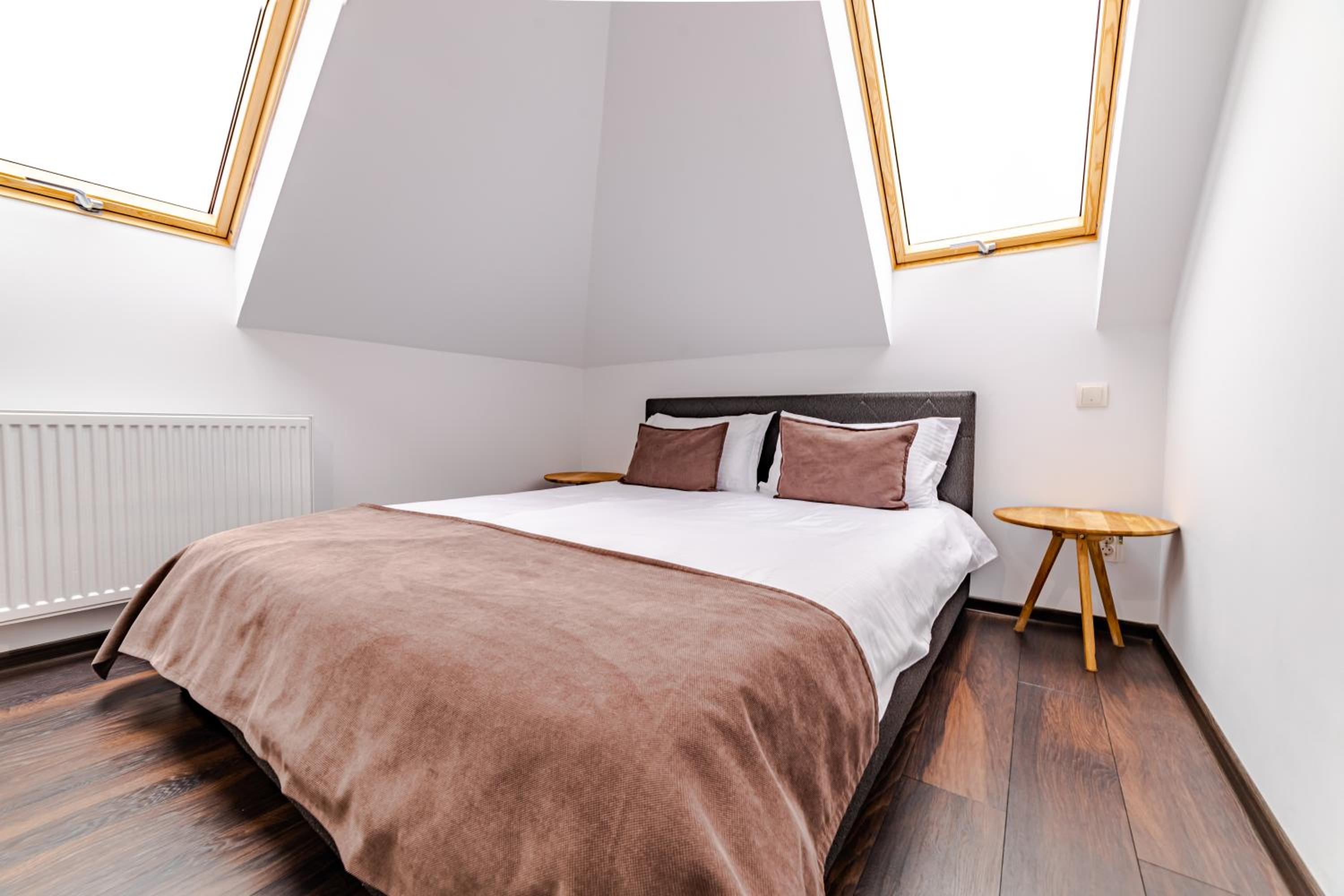 Suite with Mountain View - Photo 3