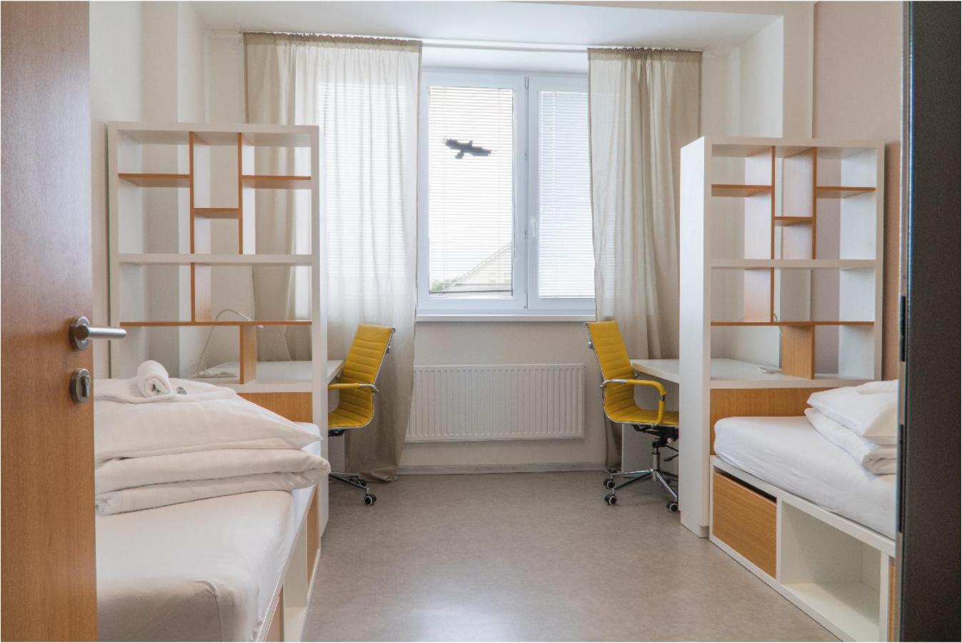 Twin Room - Photo 1