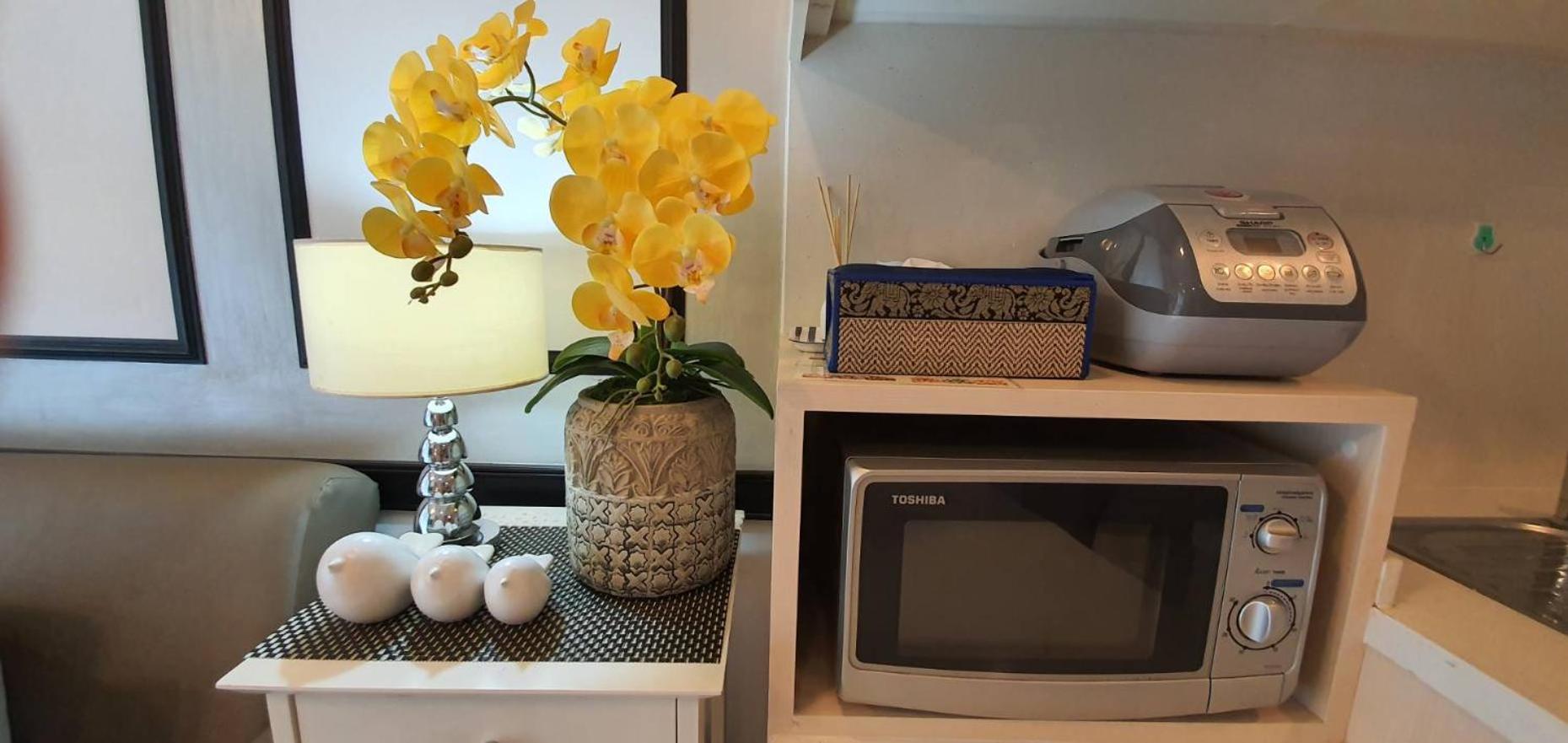 One-Bedroom Apartment - Photo 7