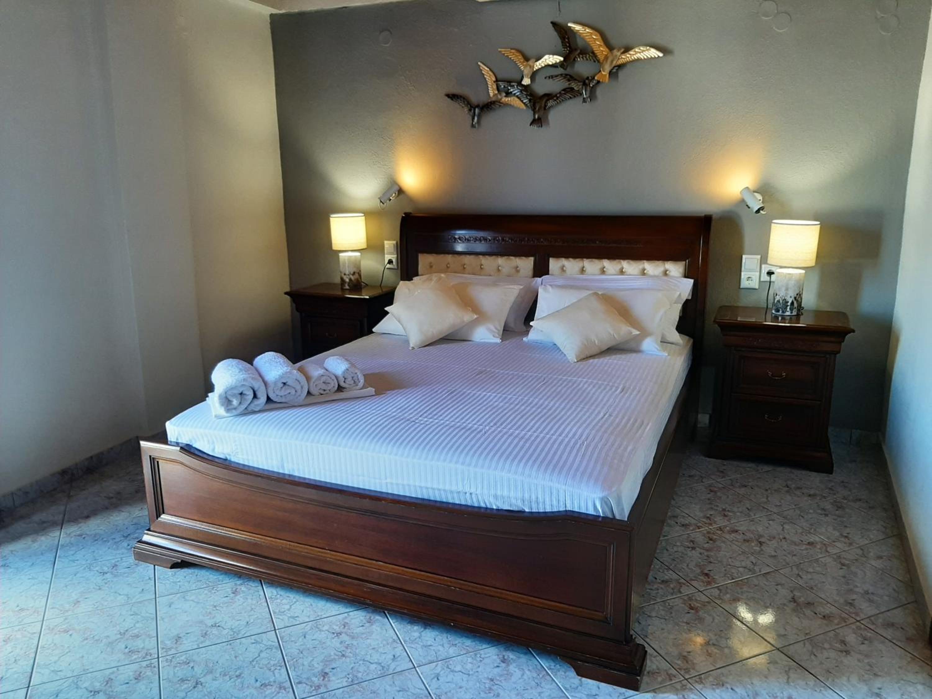Deluxe Double Room with Balcony and Sea View photo 2