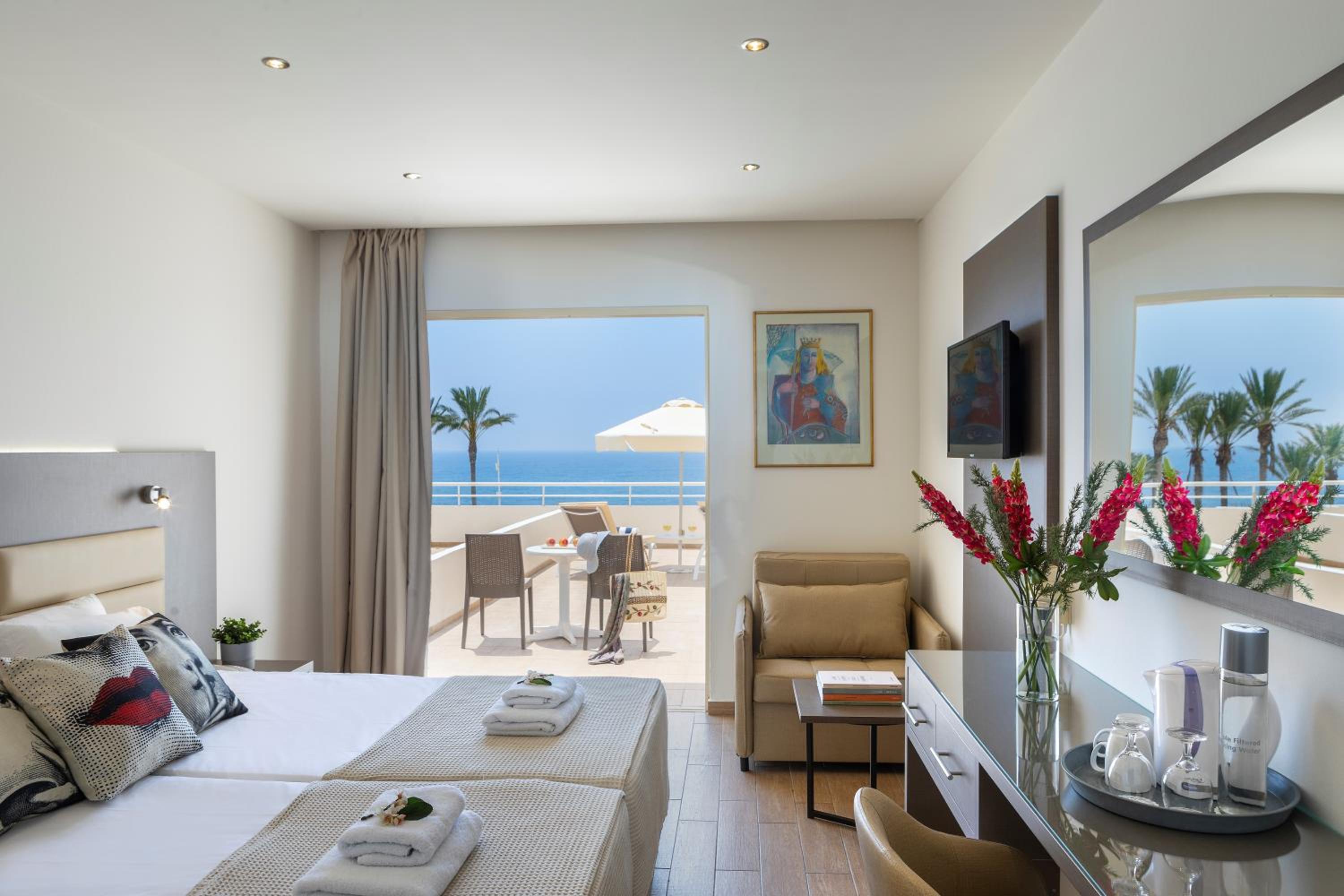 Superior Twin Room with Sea View