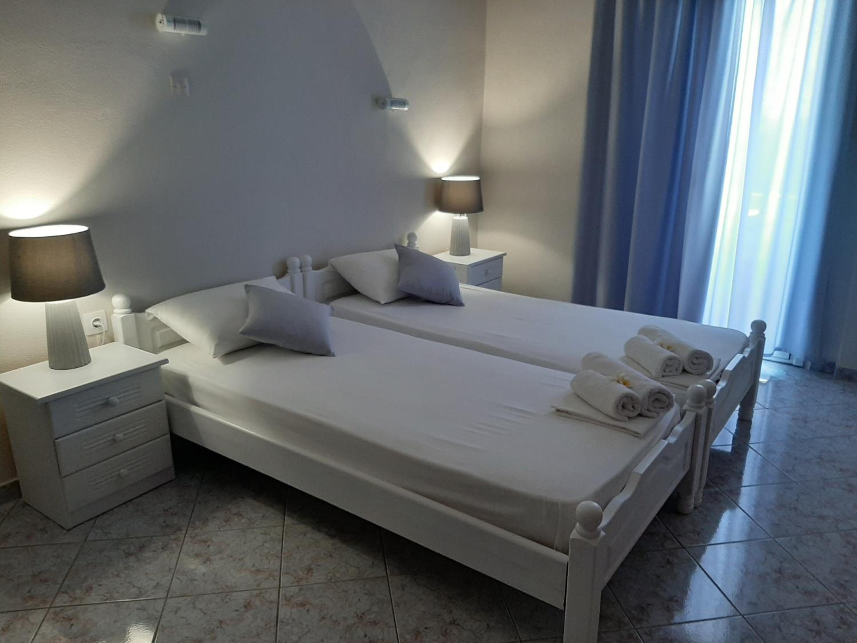 Superior Twin Room with Sea View photo 3