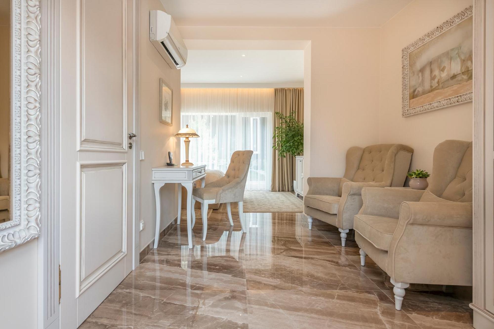 Junior Suite - Photo 21