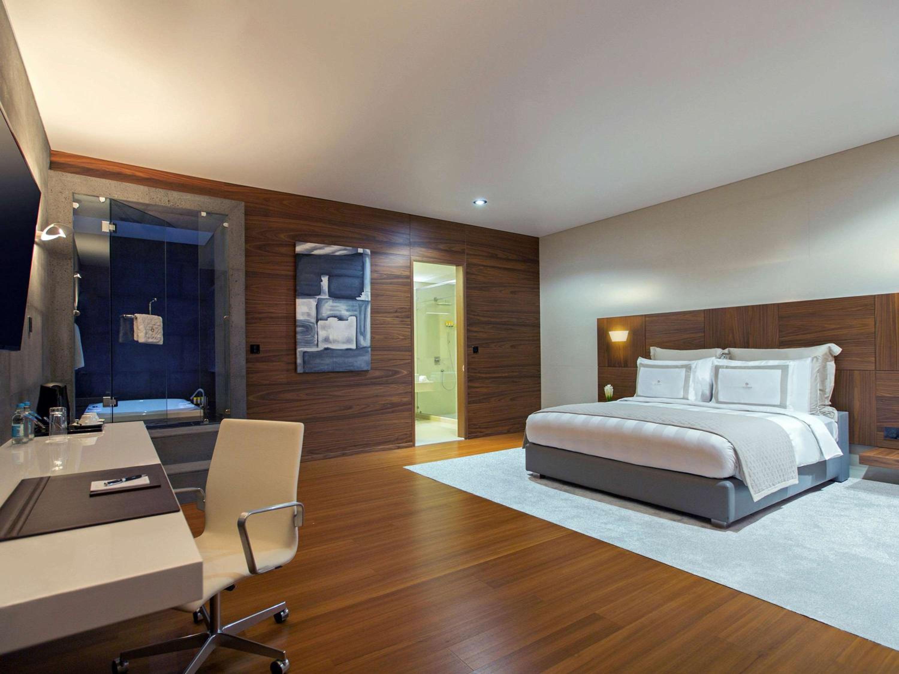 Two-Bedroom Diplomatic Suite