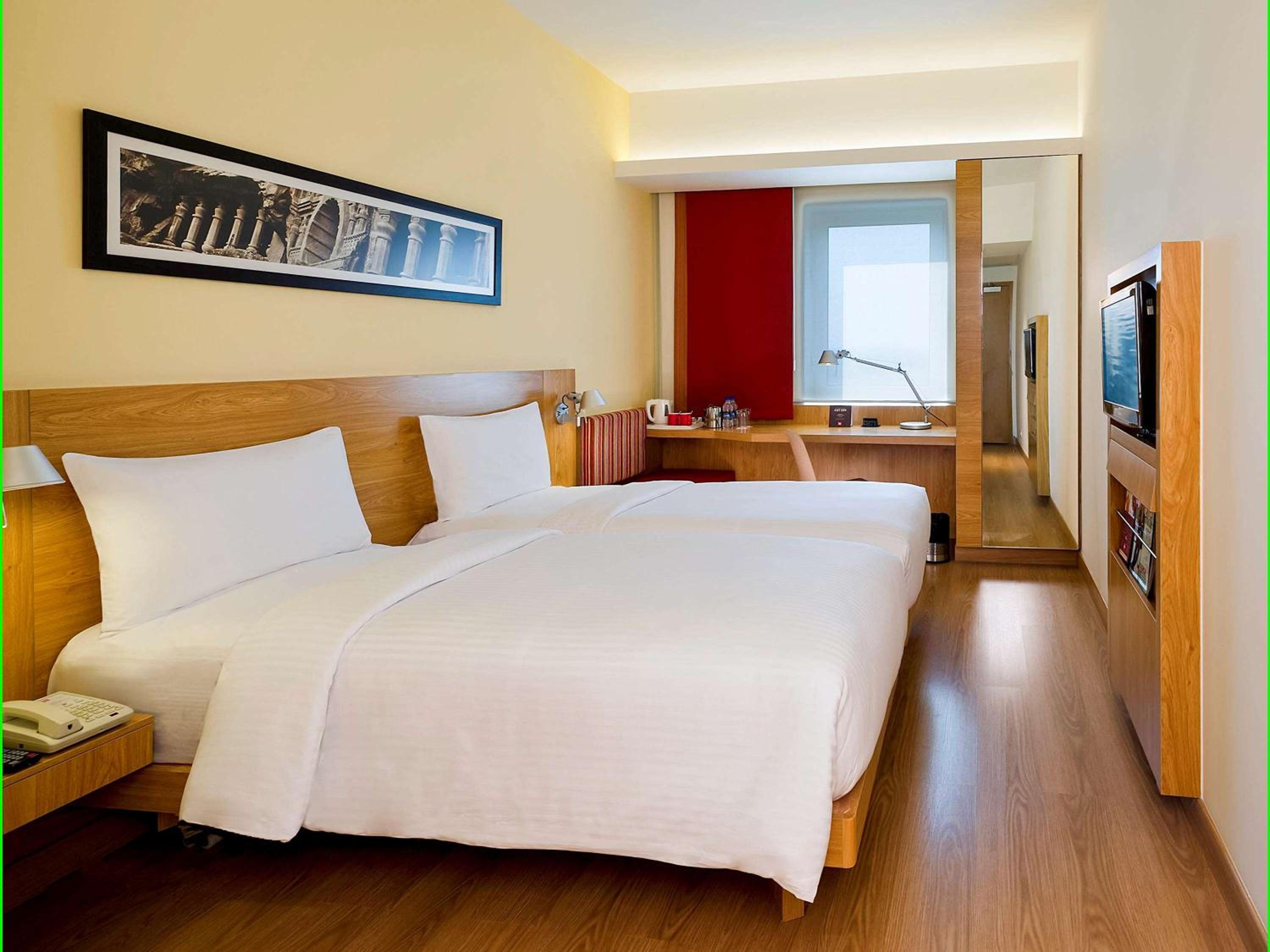 Standard Twin Room - Photo 3