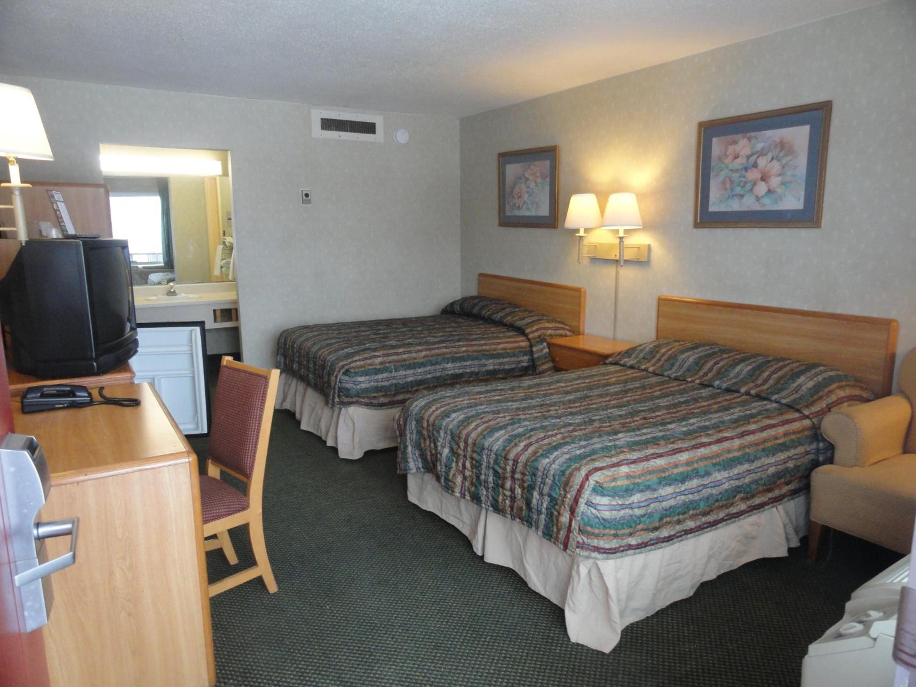 Double Room with Two Double Beds photo 3