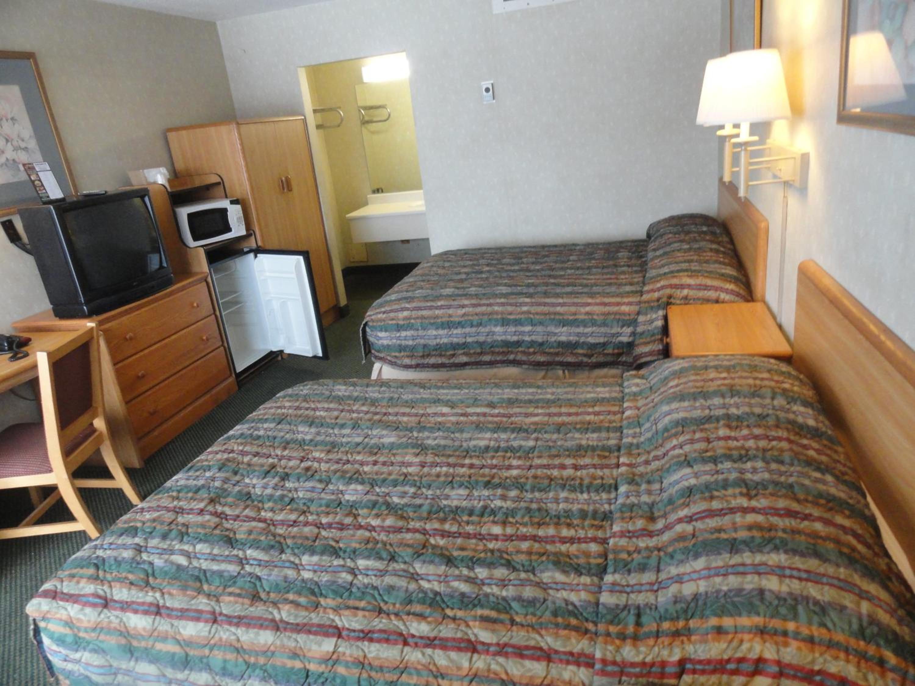 Double Room with Two Double Beds photo 2