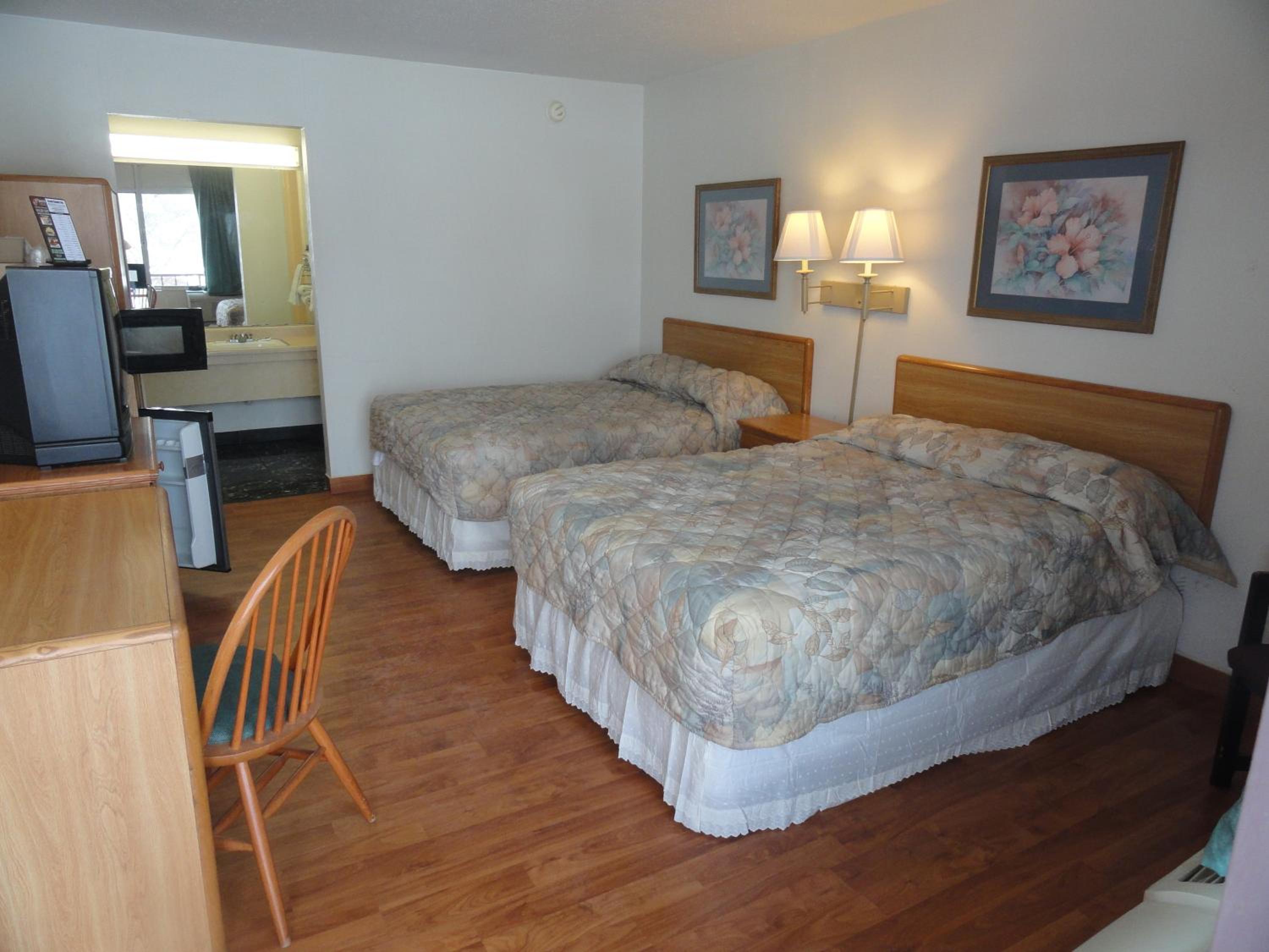 Double Room with Two Double Beds photo 1
