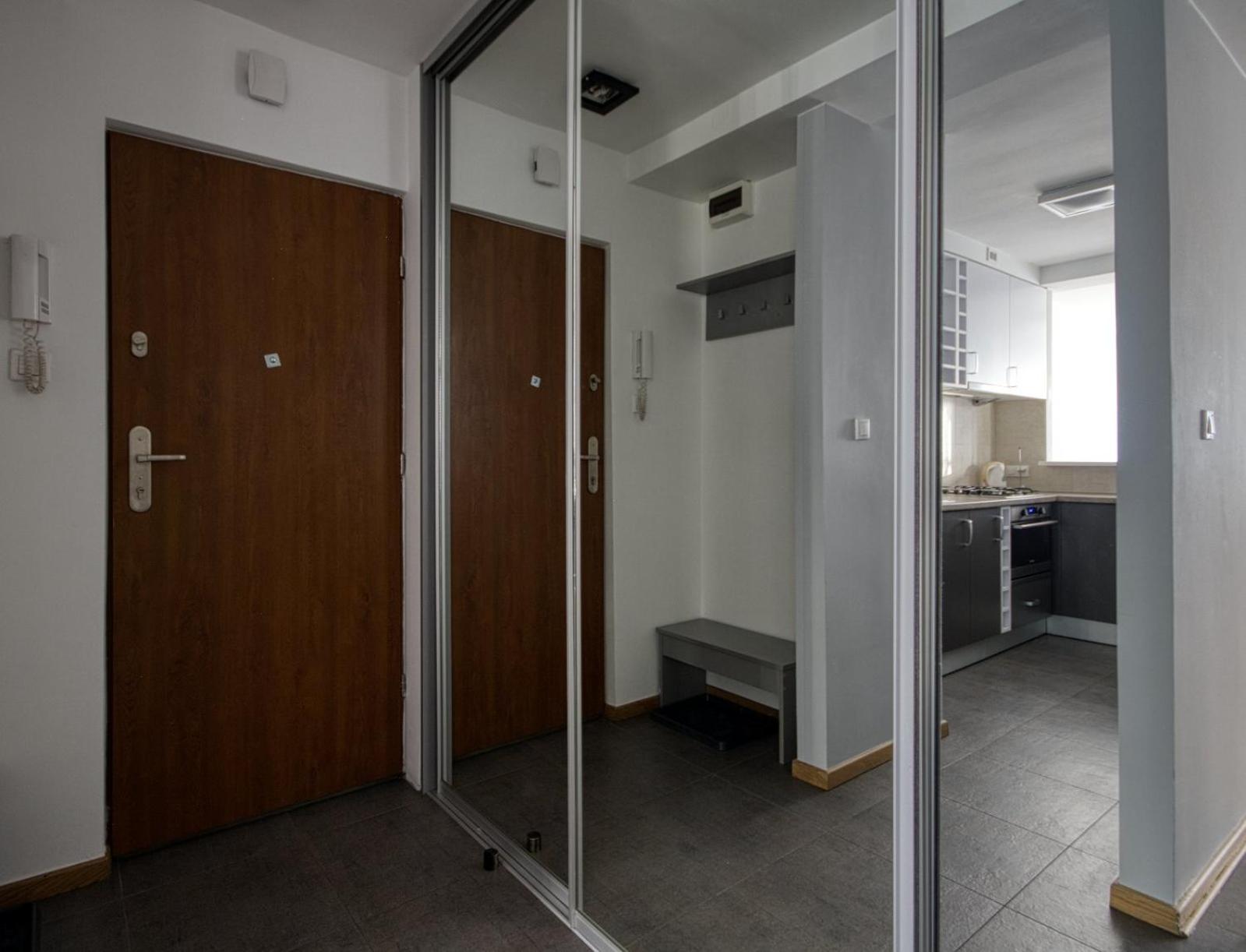 Studio Apartment - Photo 3