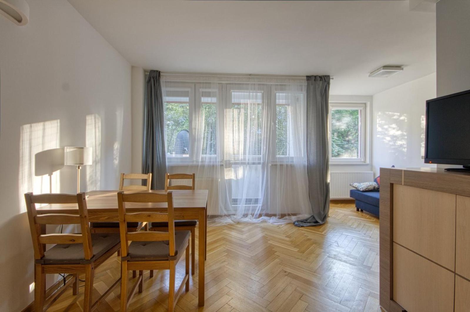 Studio Apartment - Photo 13