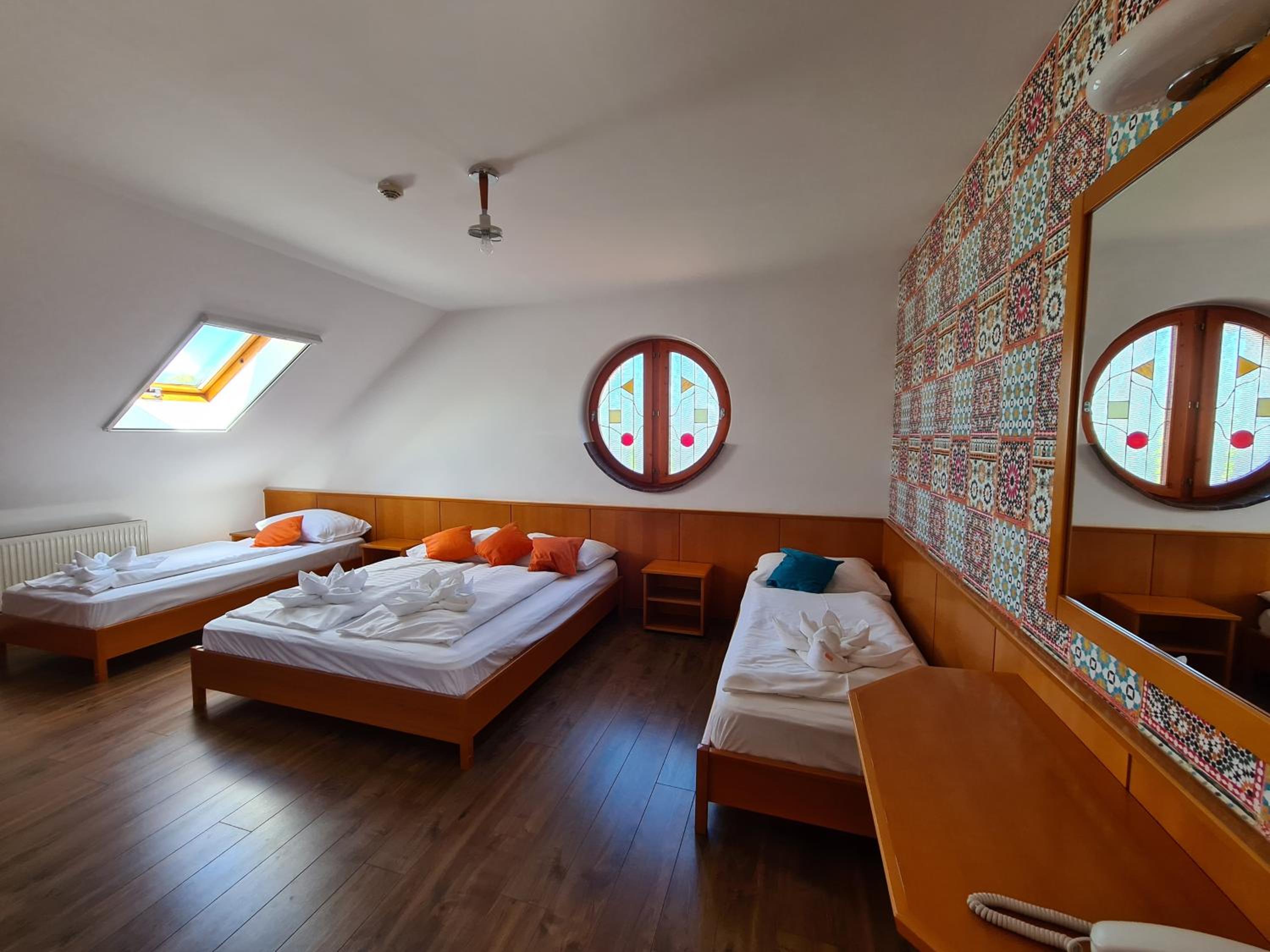 Deluxe Quadruple Room
