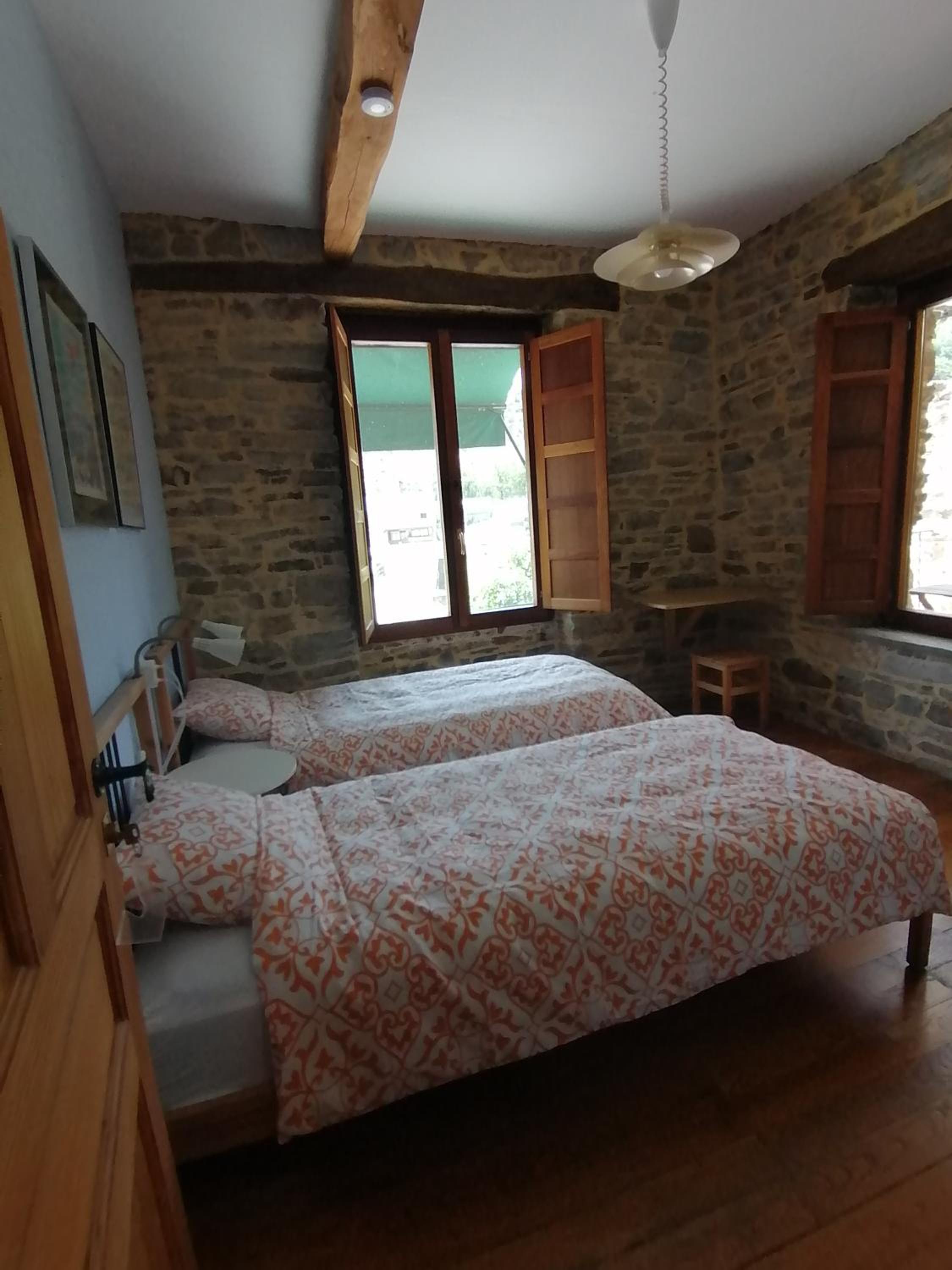 Habitación Doble con Baño Compartido