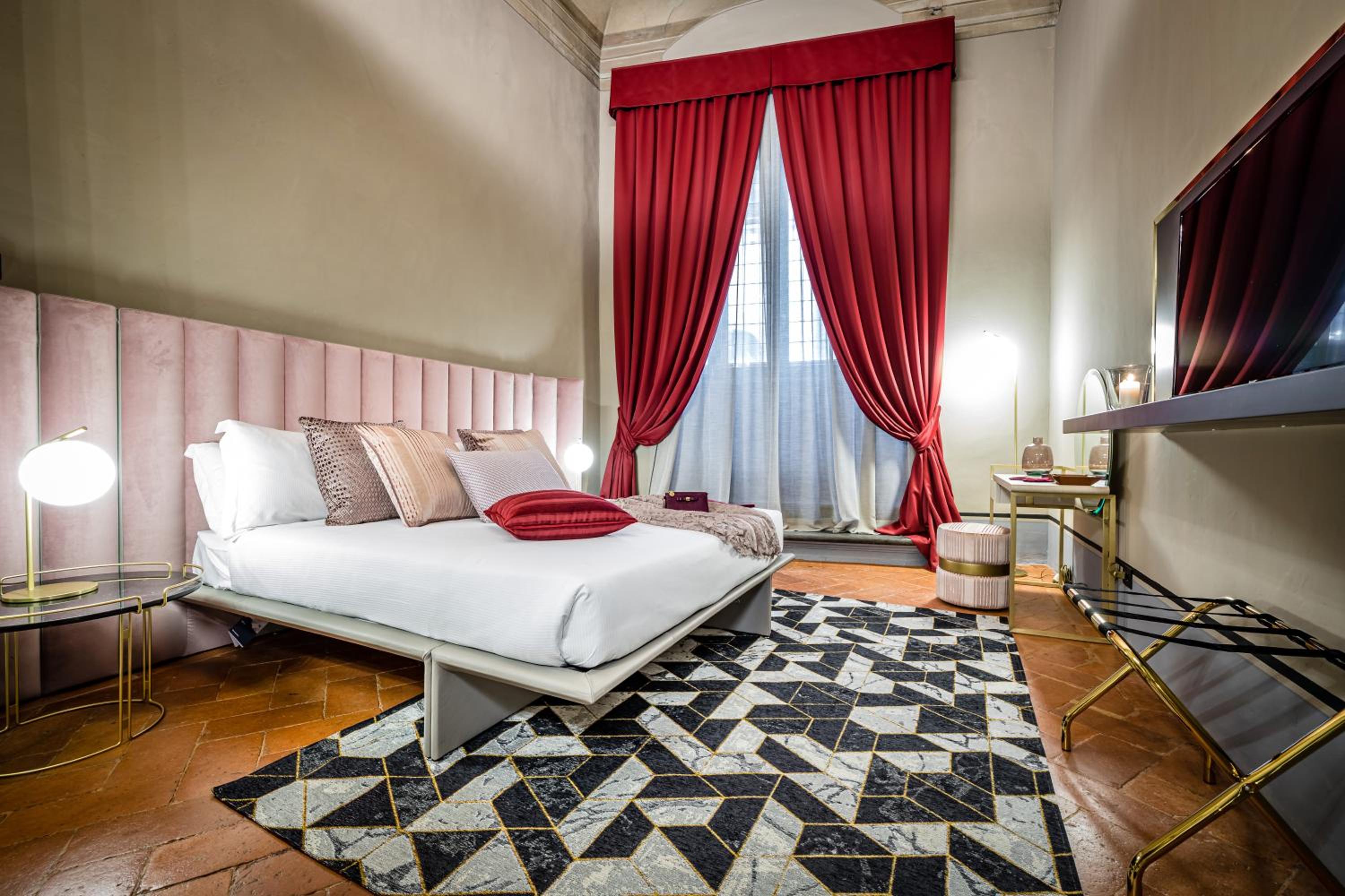 King Suite - Dependence photo 3