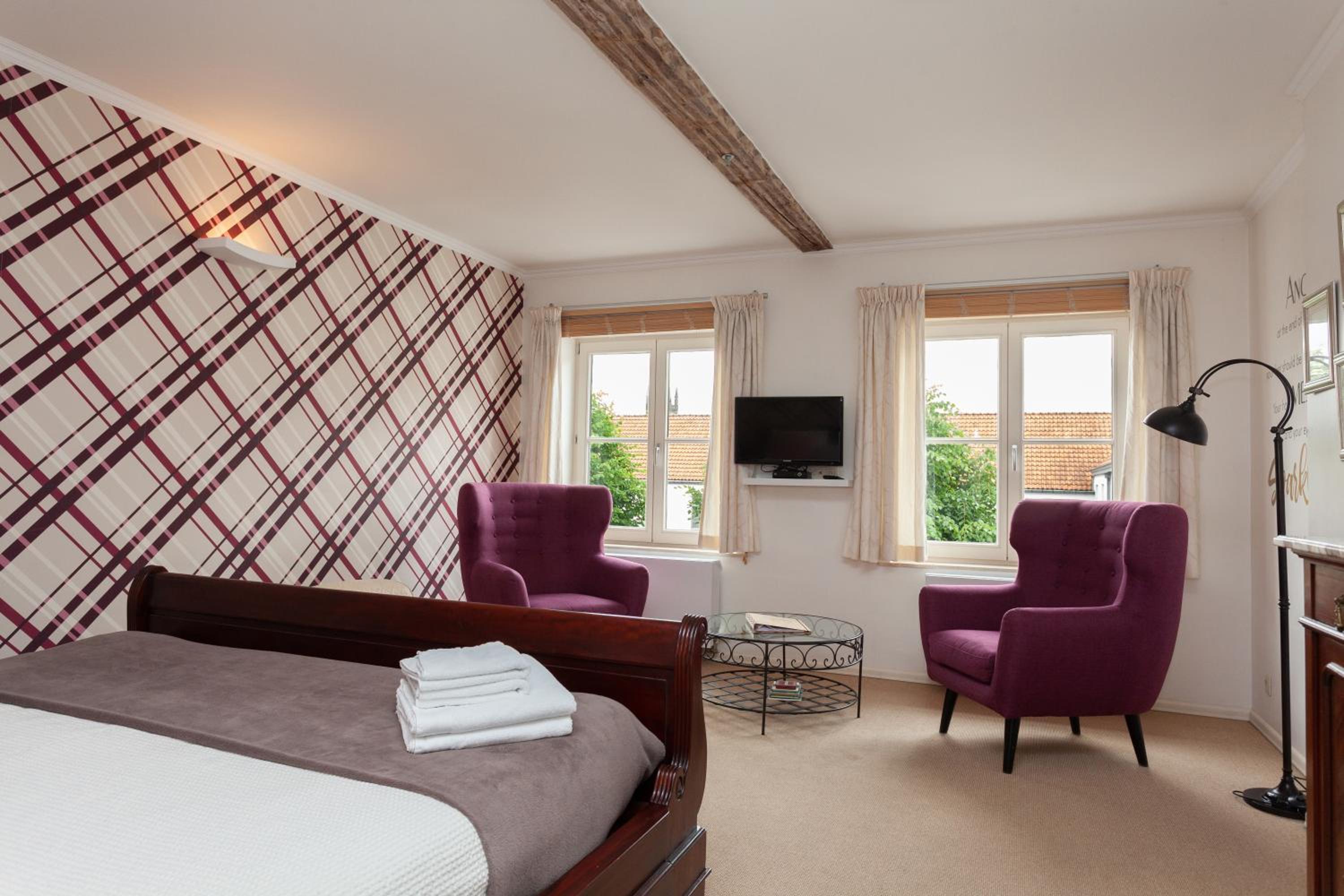 Deluxe Double Room with City View