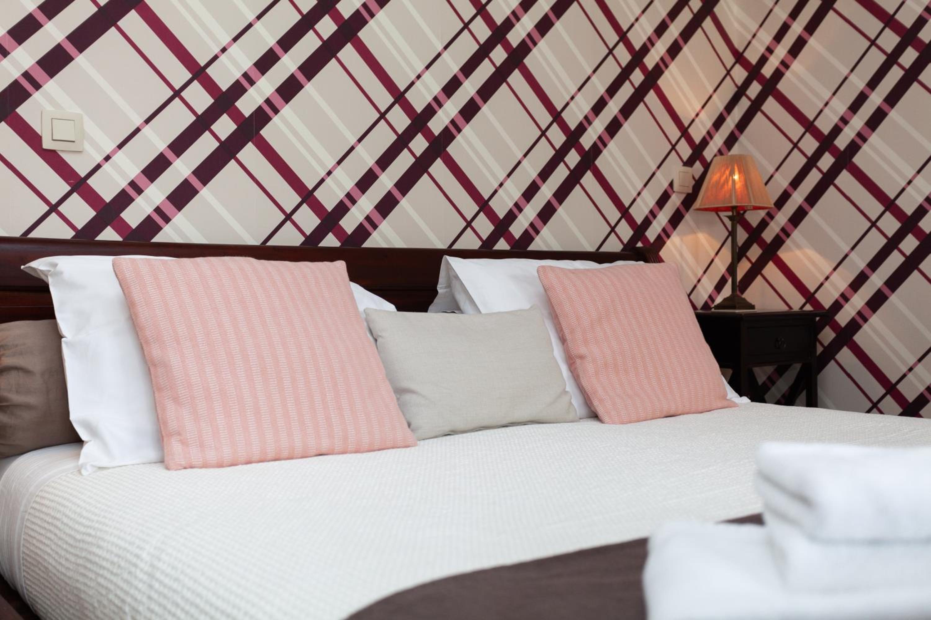 Deluxe Double Room with City View