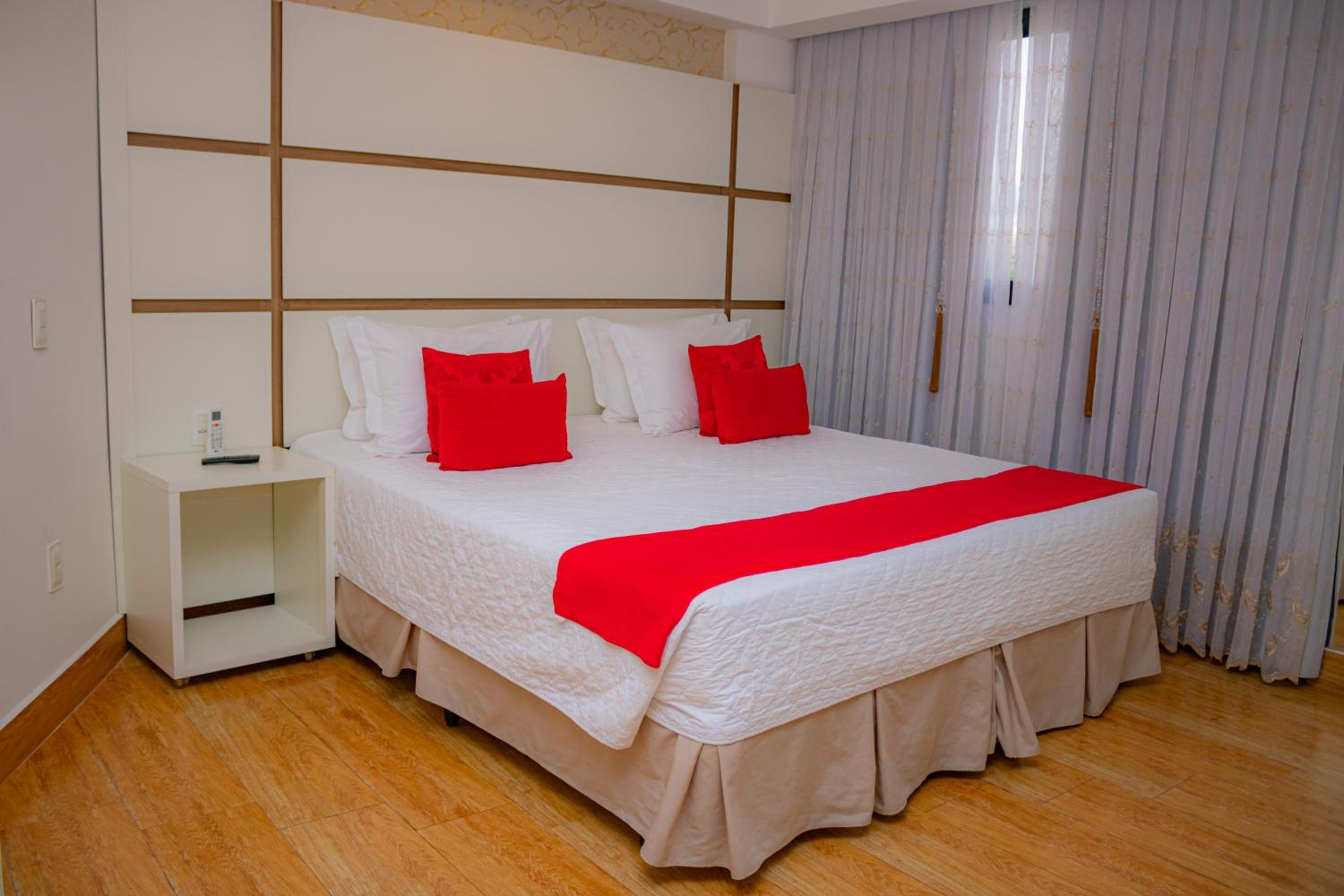 Deluxe Room with Bath
