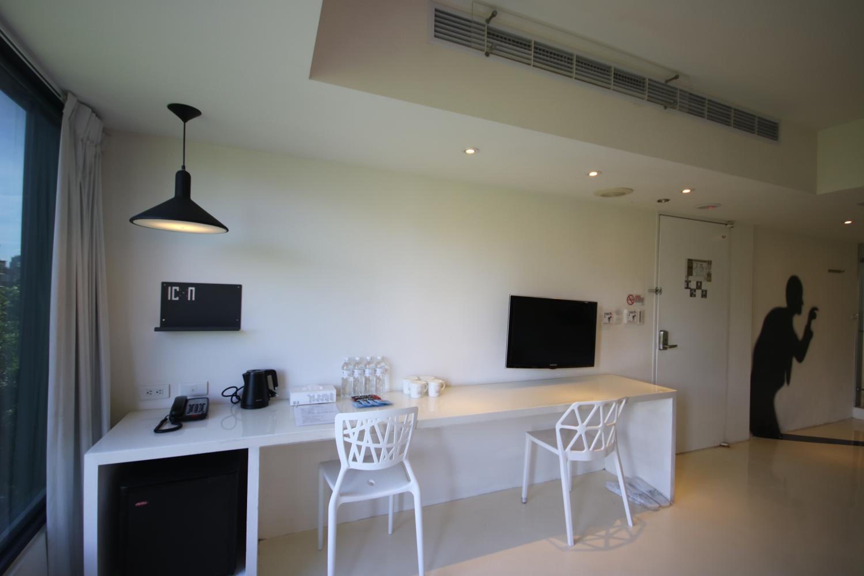 Deluxe Family Room photo 3