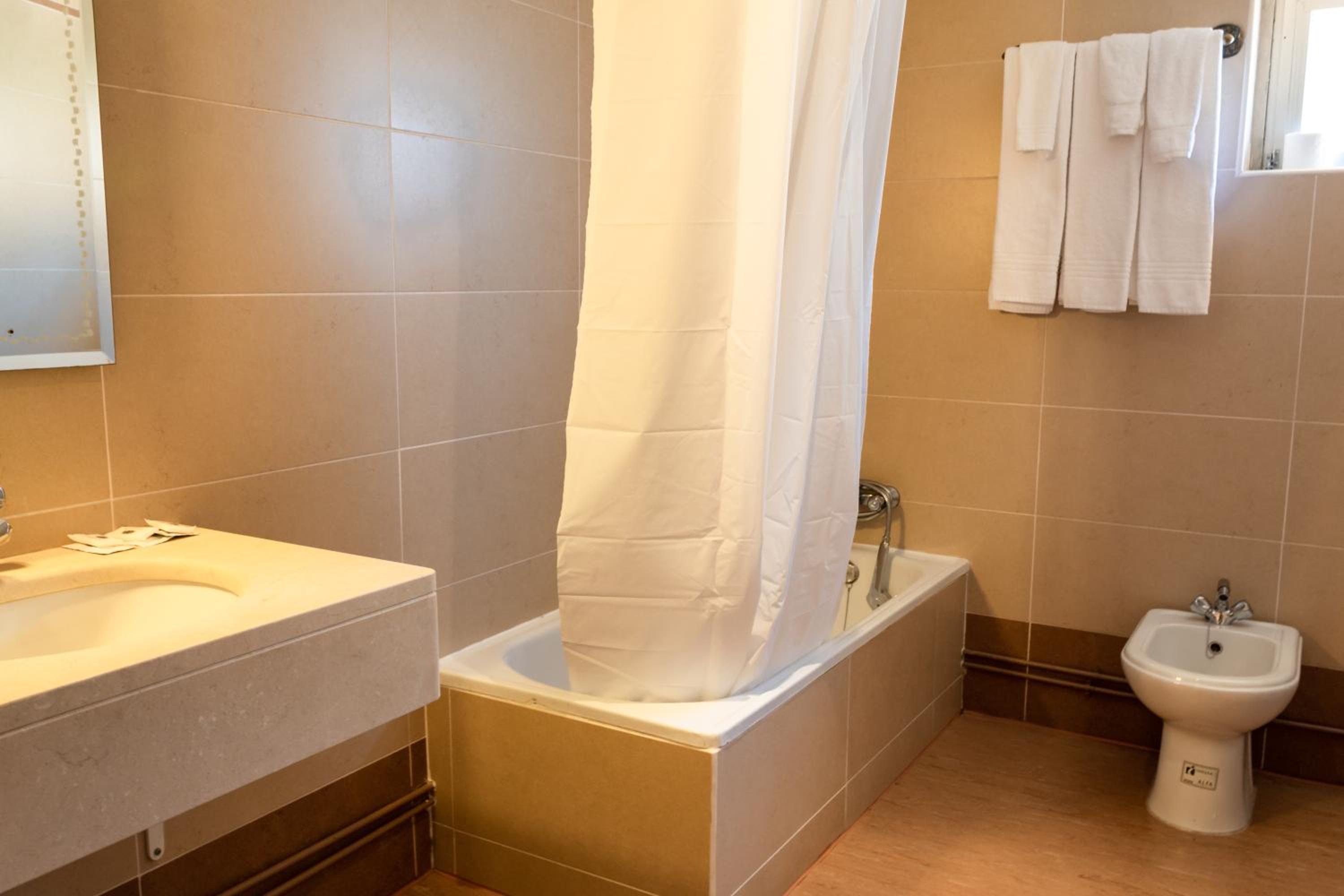 Triple Room - Photo 2