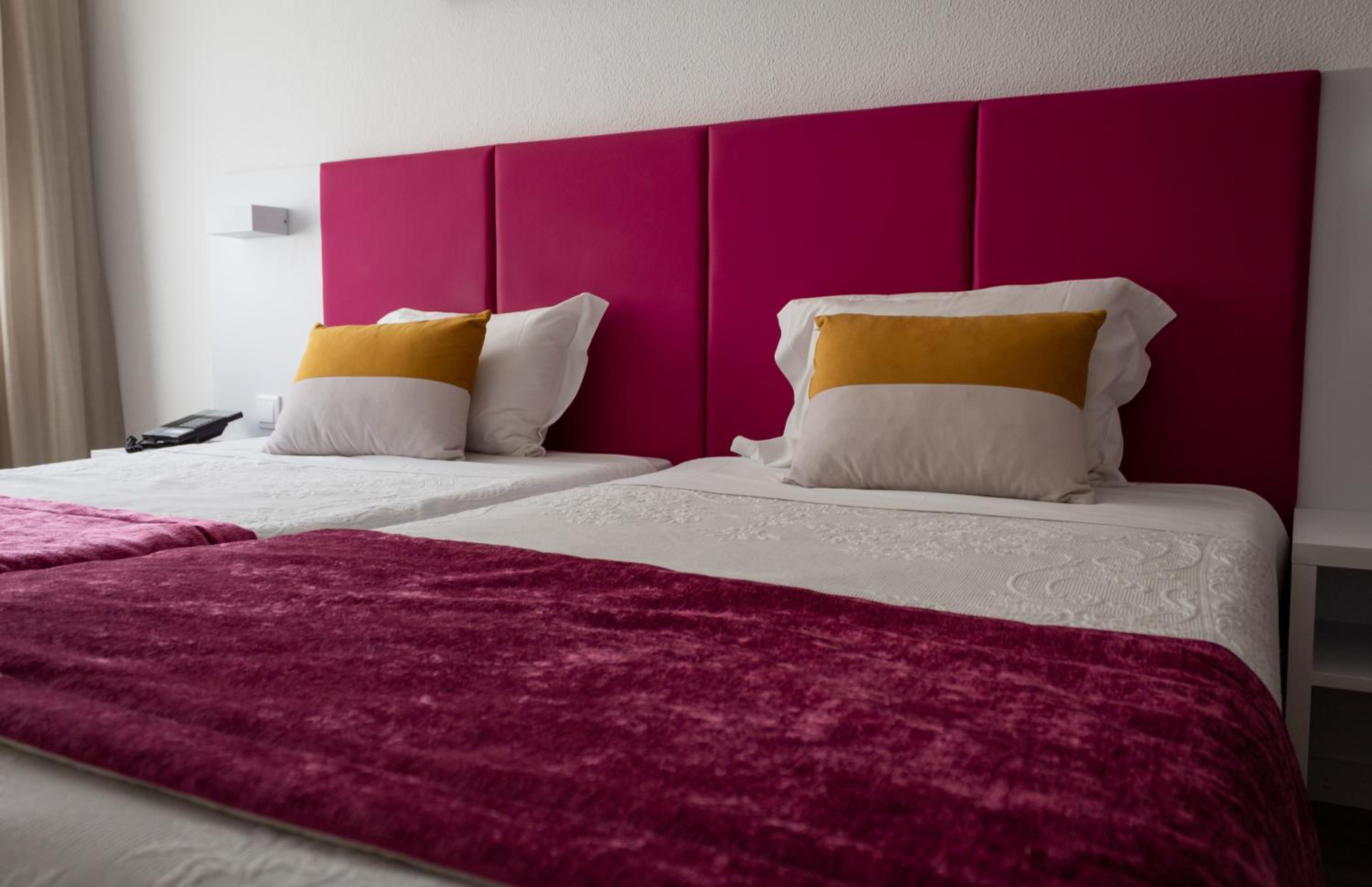 Twin Room - Photo 4