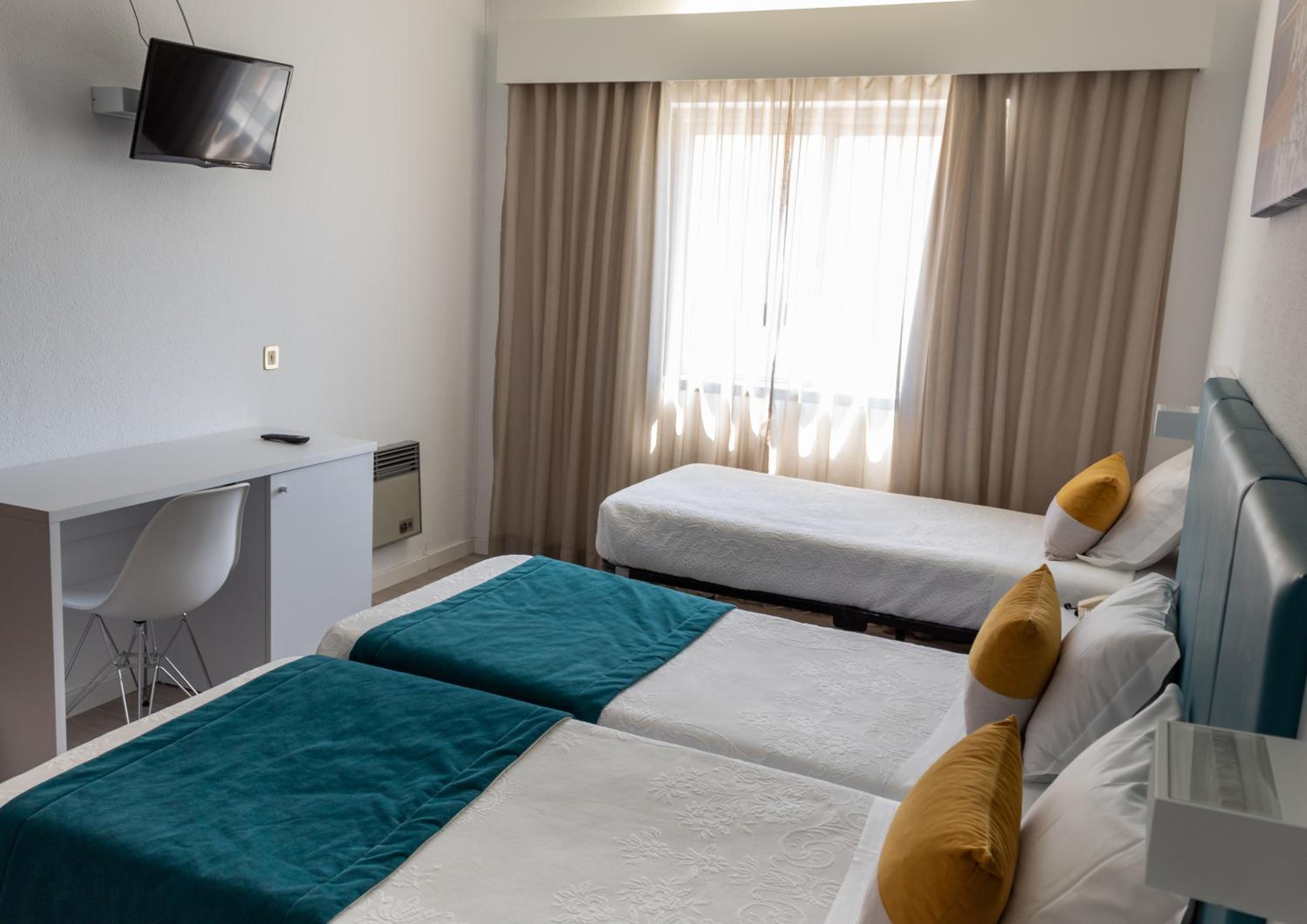 Triple Room - Photo 4