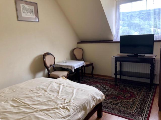 Double Room - Photo 4