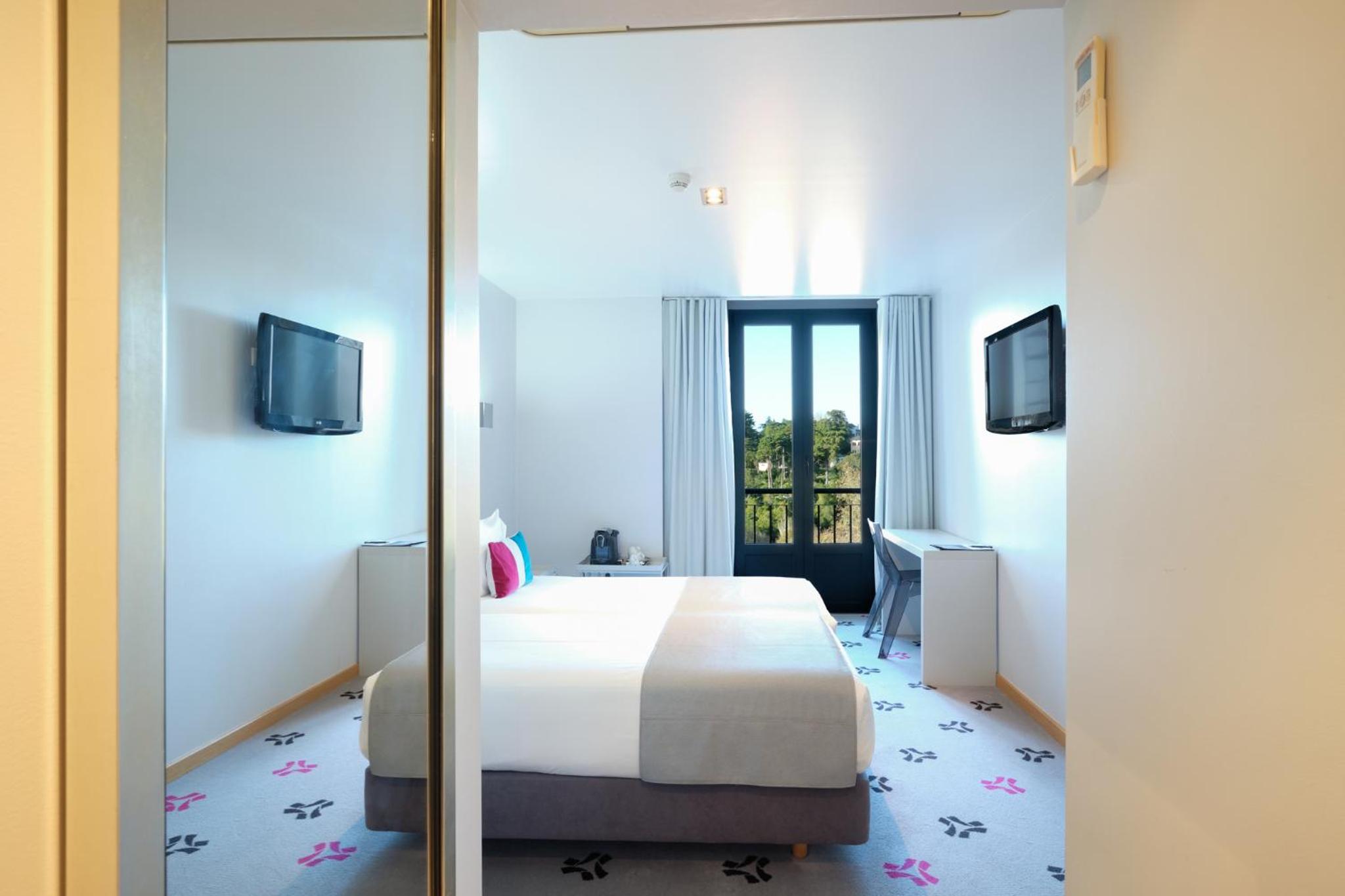 Double or Twin Room photo 3