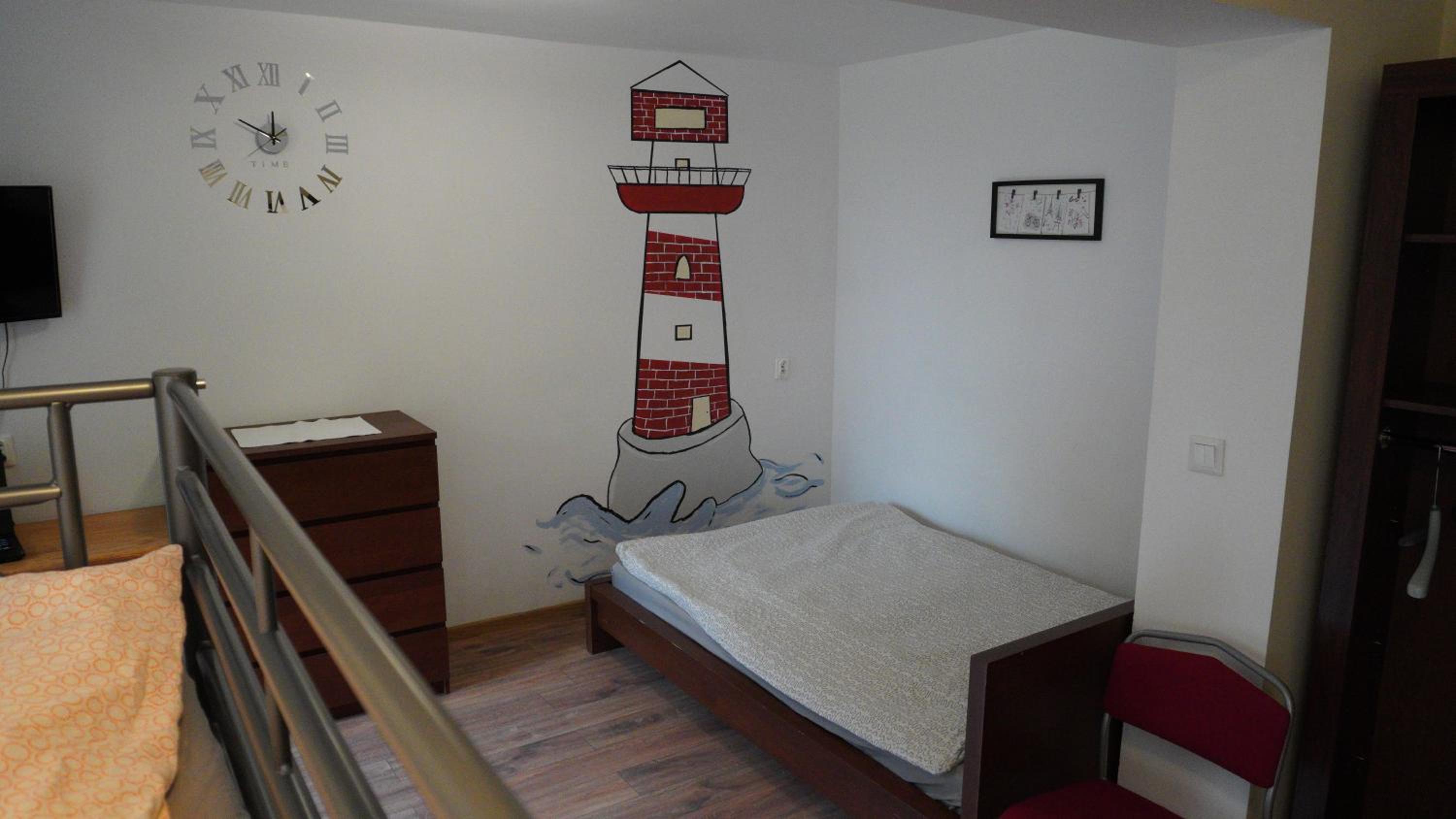 Family Room - Photo 7