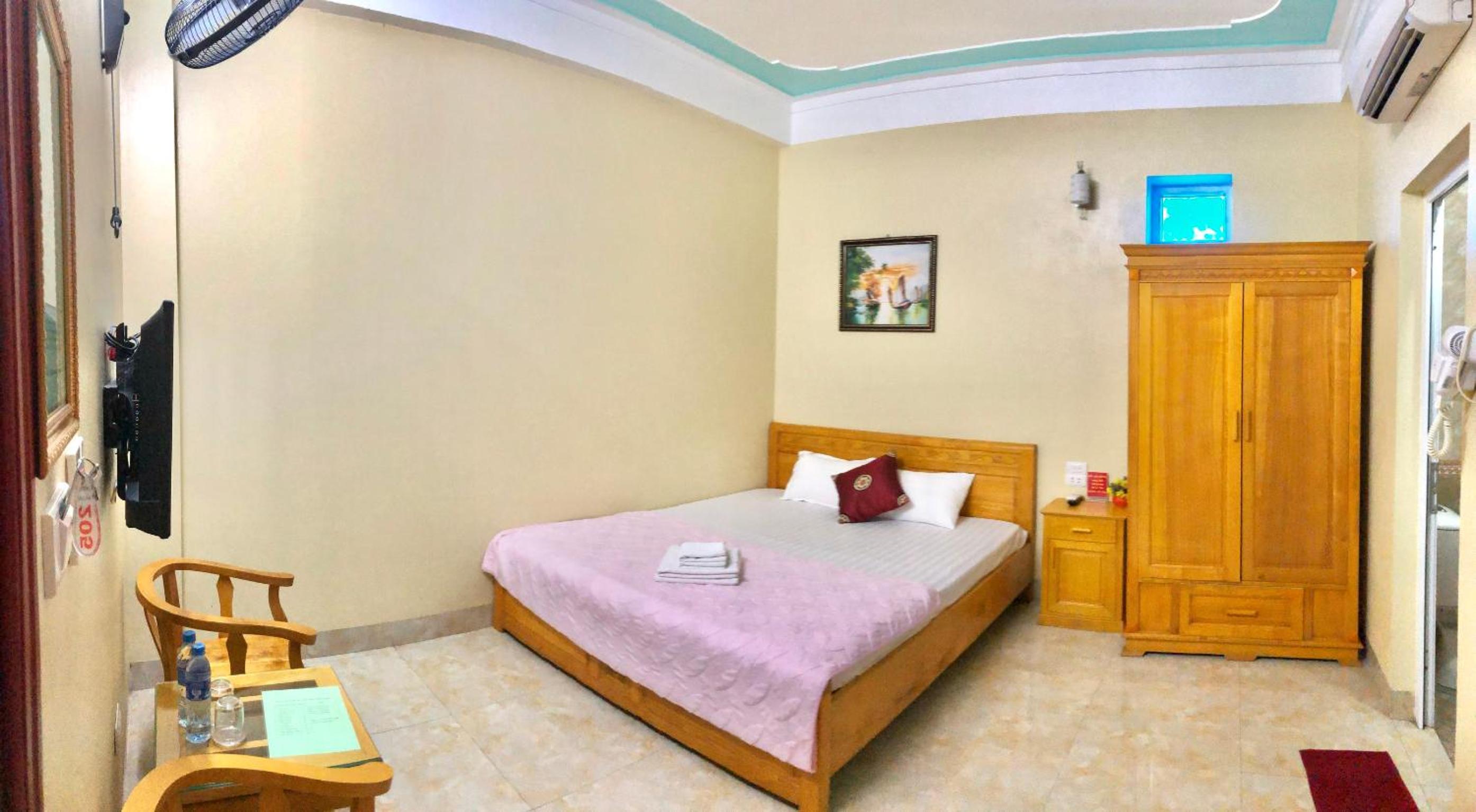 Double Room with Private Bathroom photo 1
