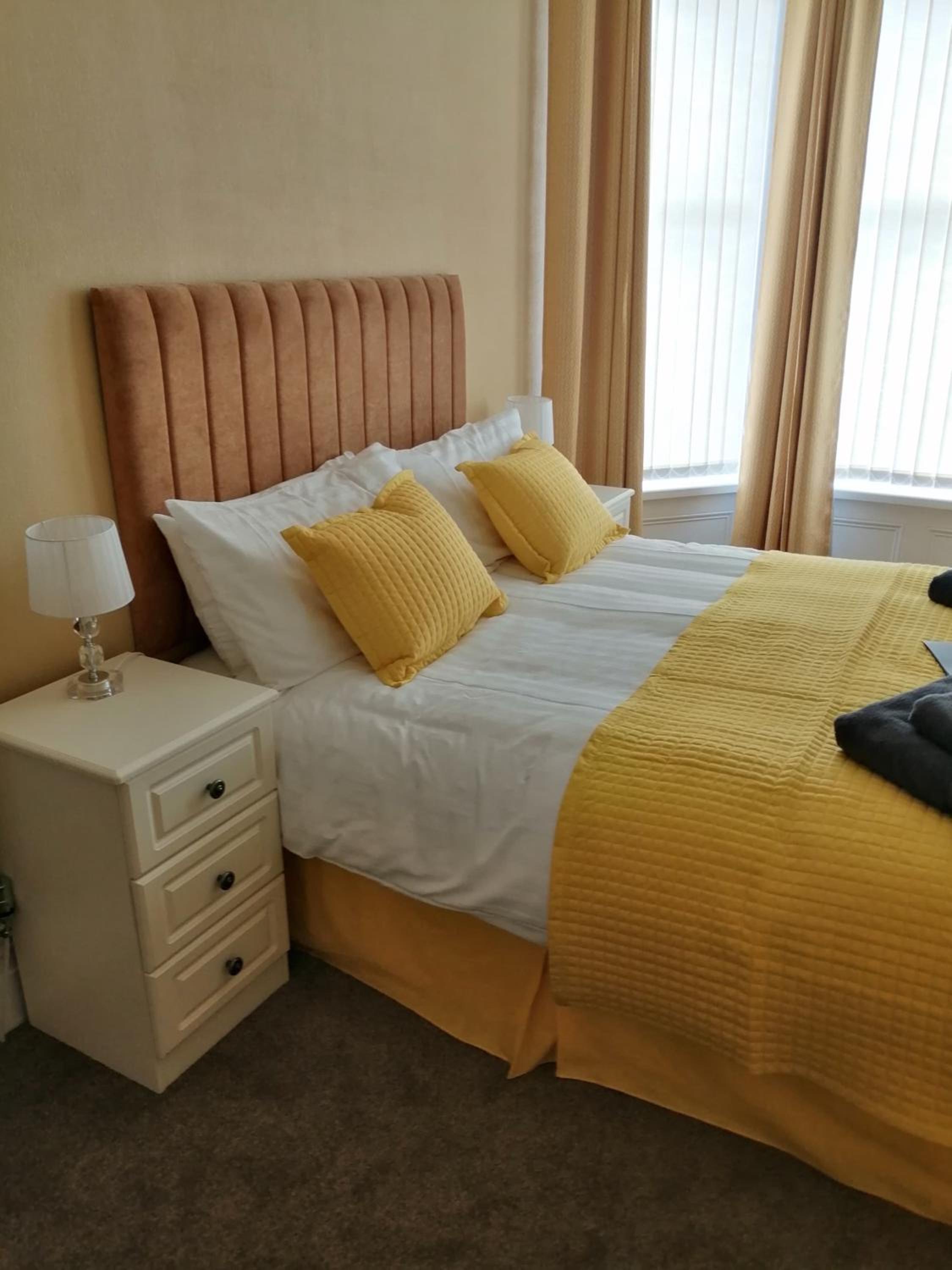 Double Room - Photo 13