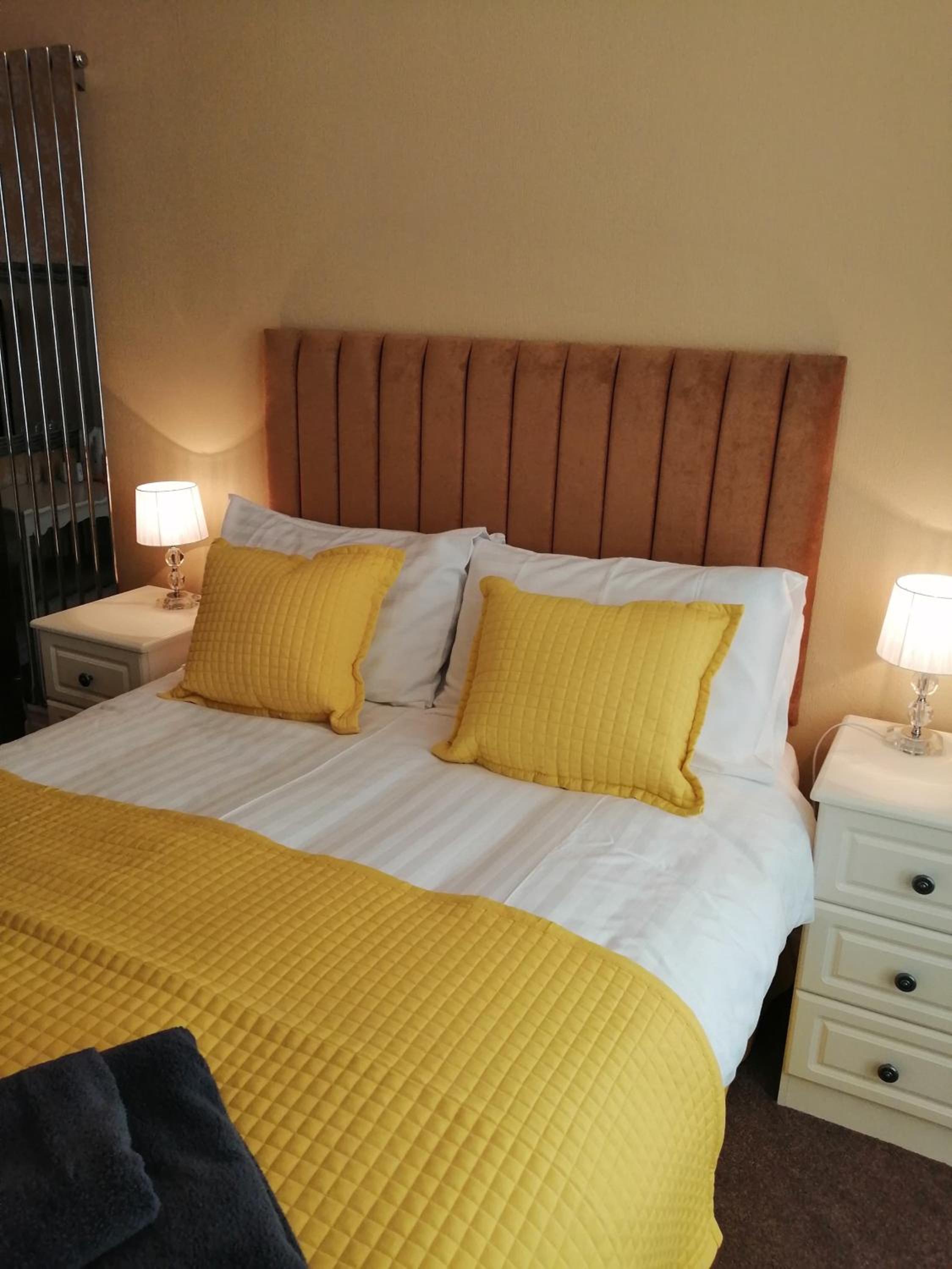 Double Room - Photo 12