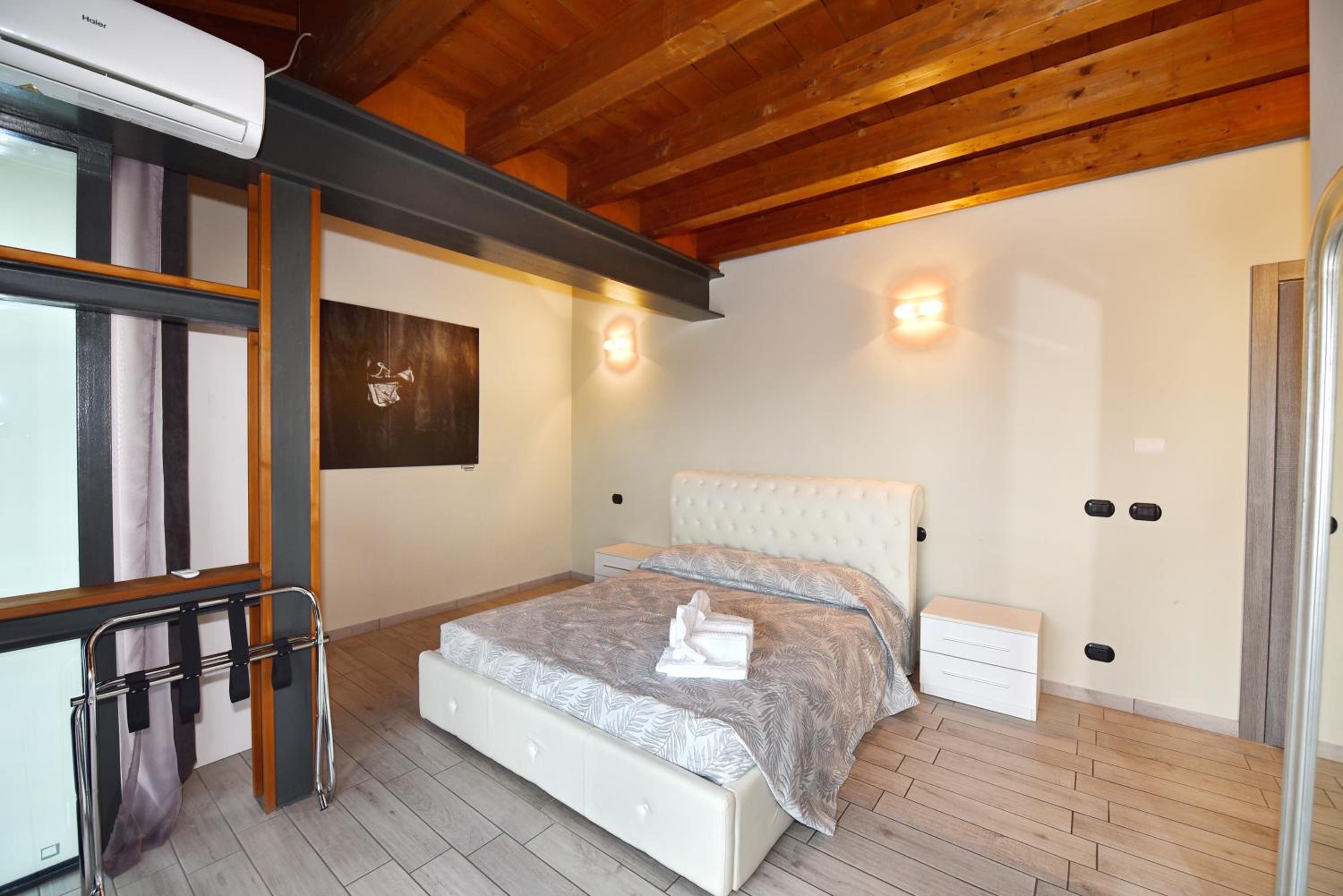 Junior Suite with Terrace - Photo 1