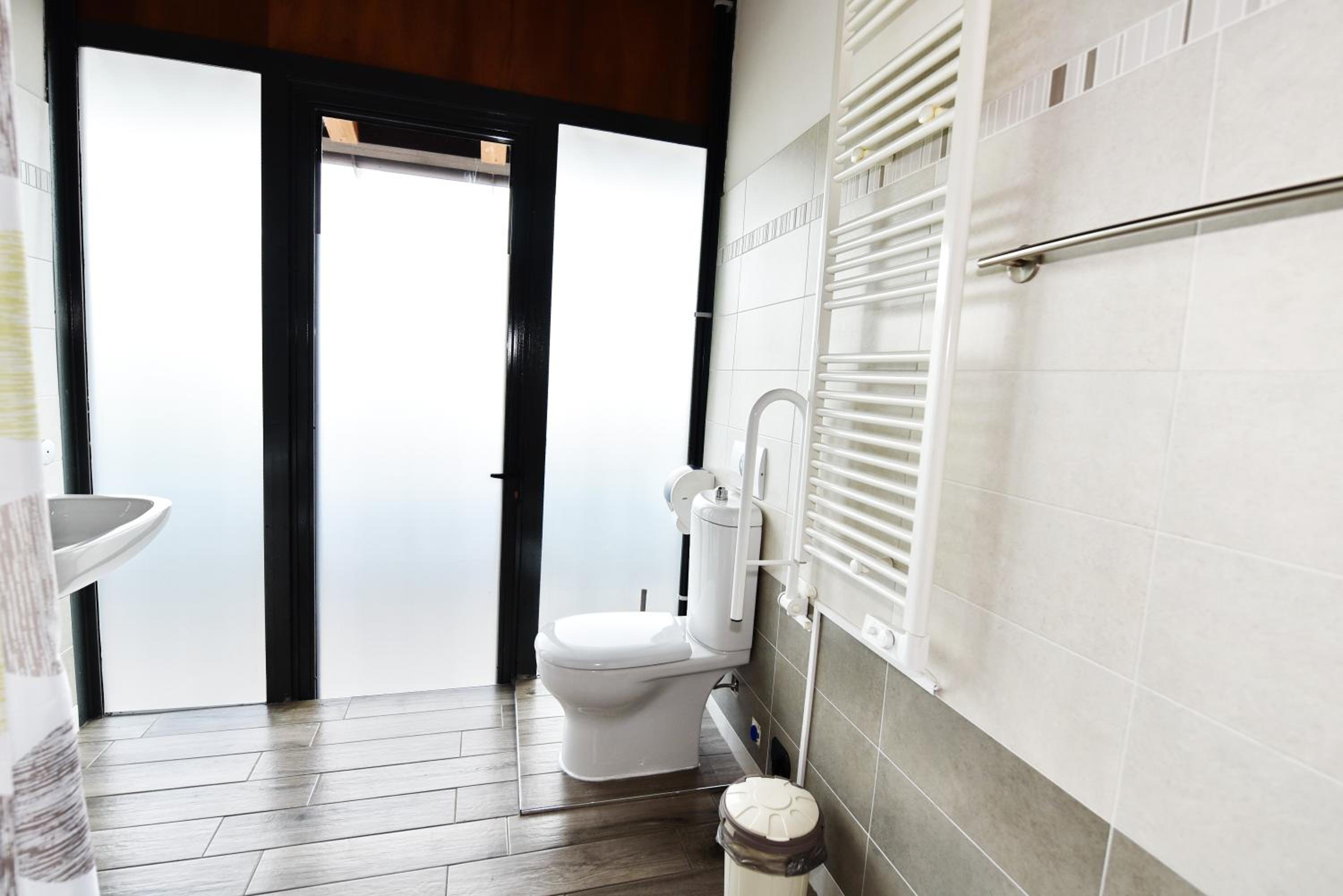 Junior Suite with Terrace - Photo 9