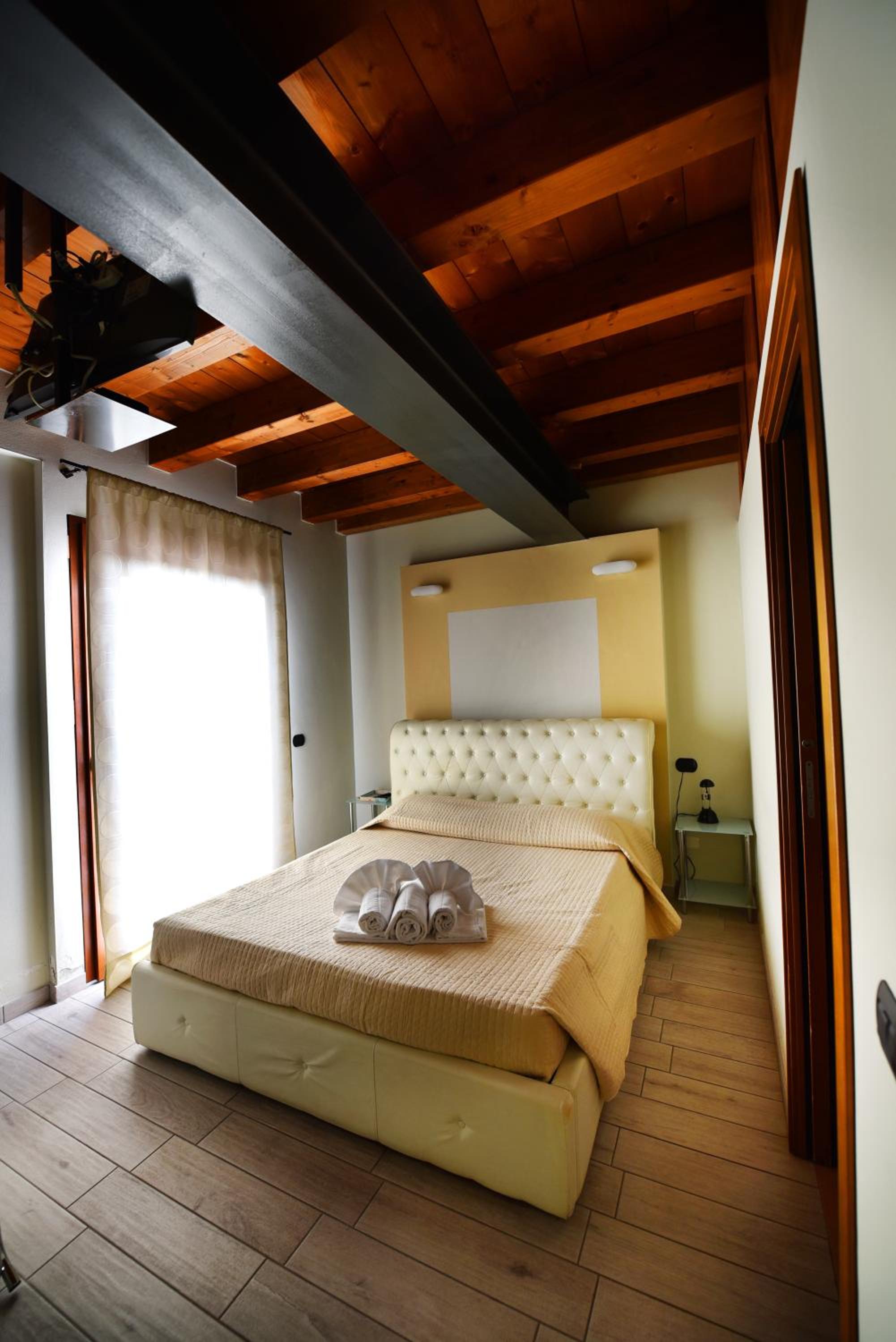 Superior Double Room - Photo 1