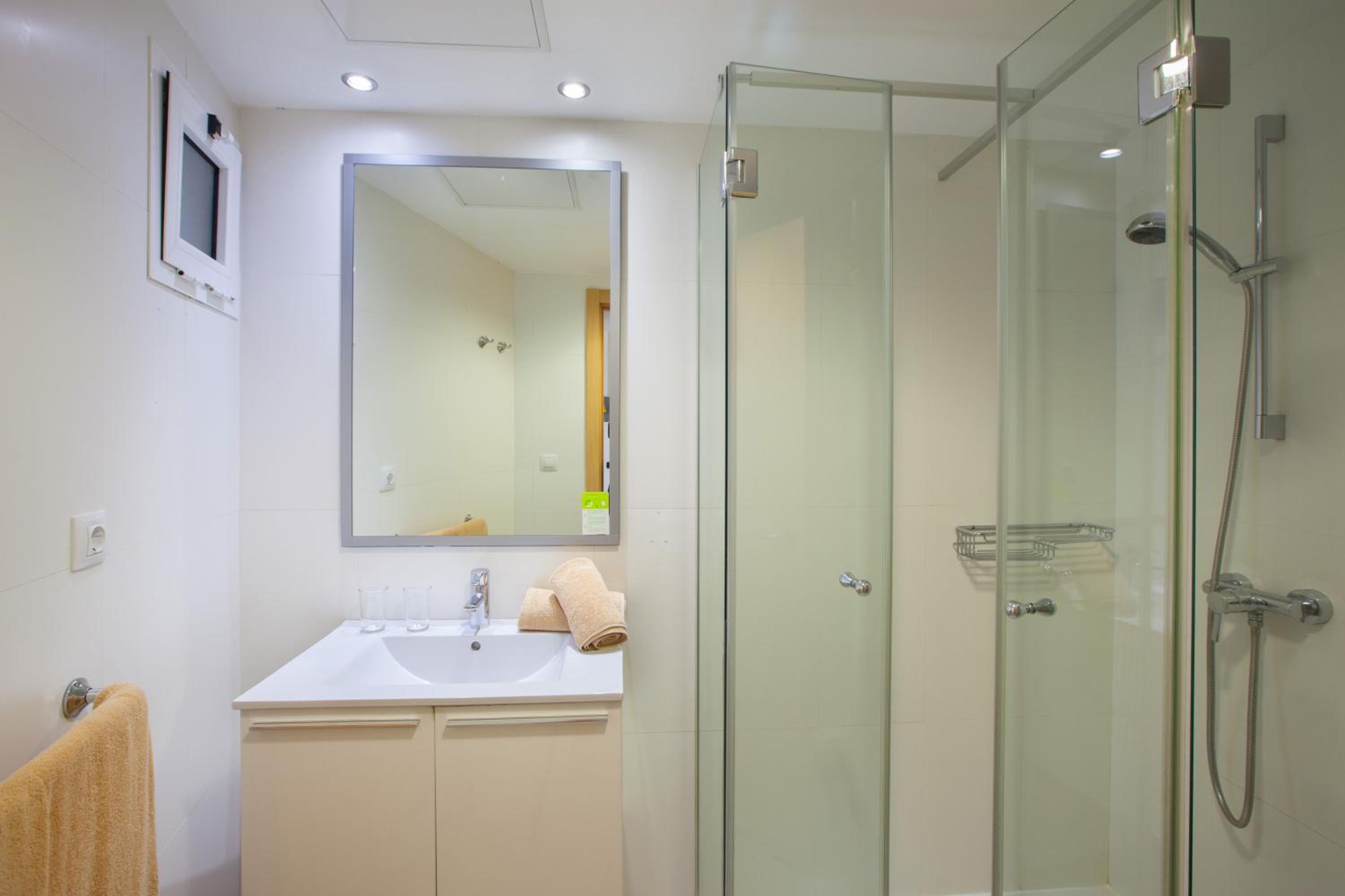 Studio (3 Adults)