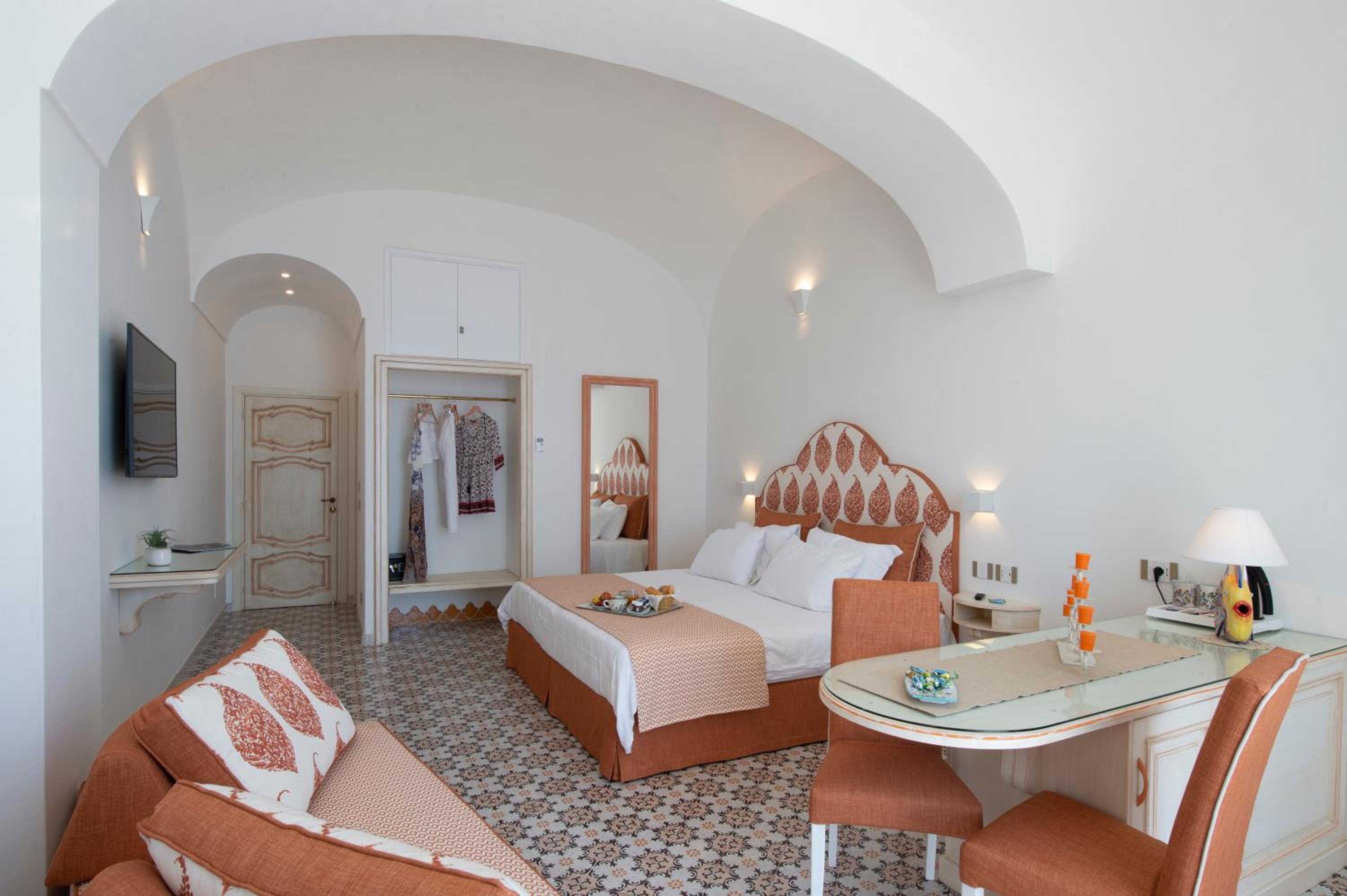 Junior Suite with Balcony and Sea View photo 1